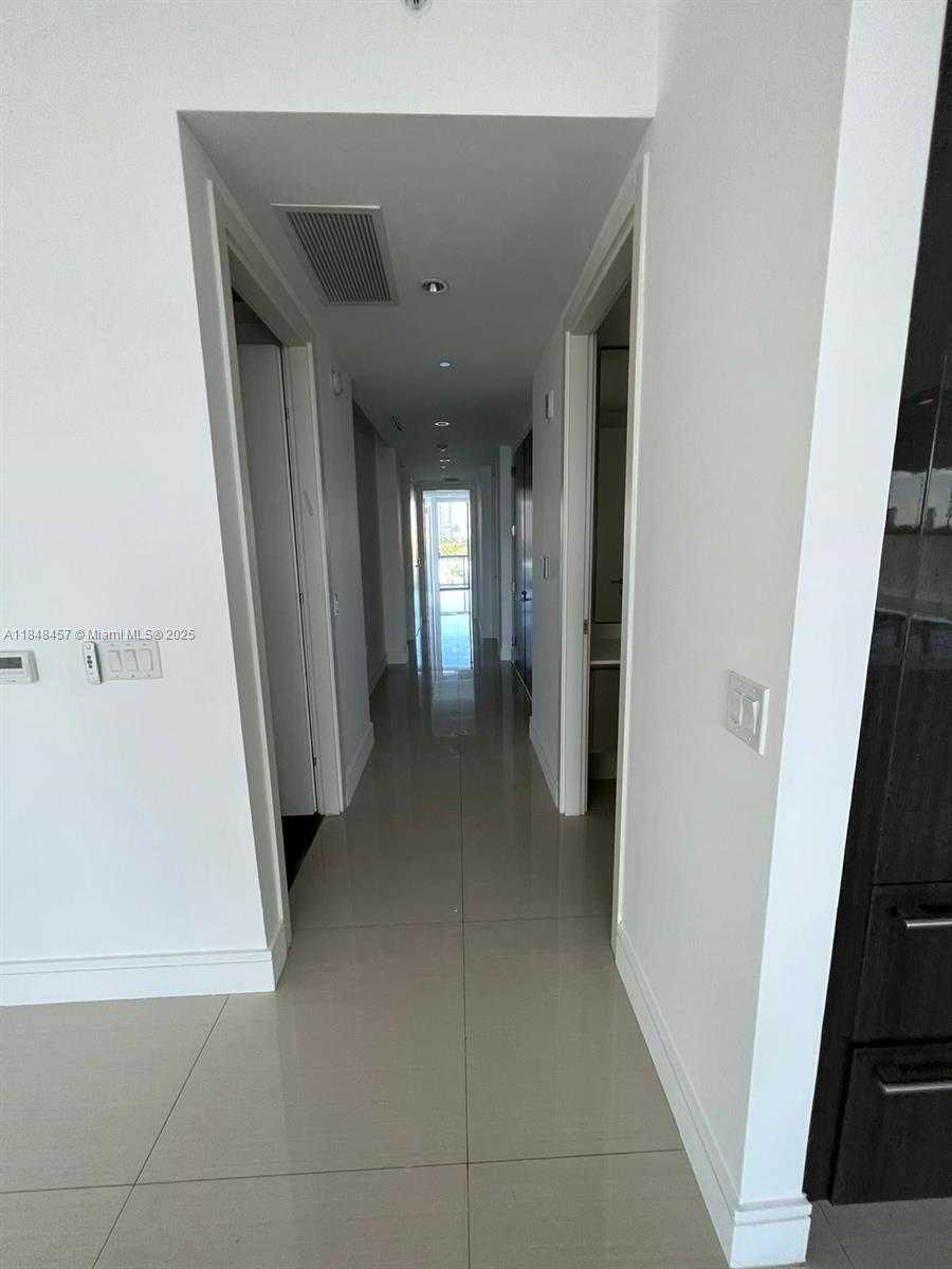 Small Image of 3250 NORTH EAST 188 ST #403, Aventura Number 30