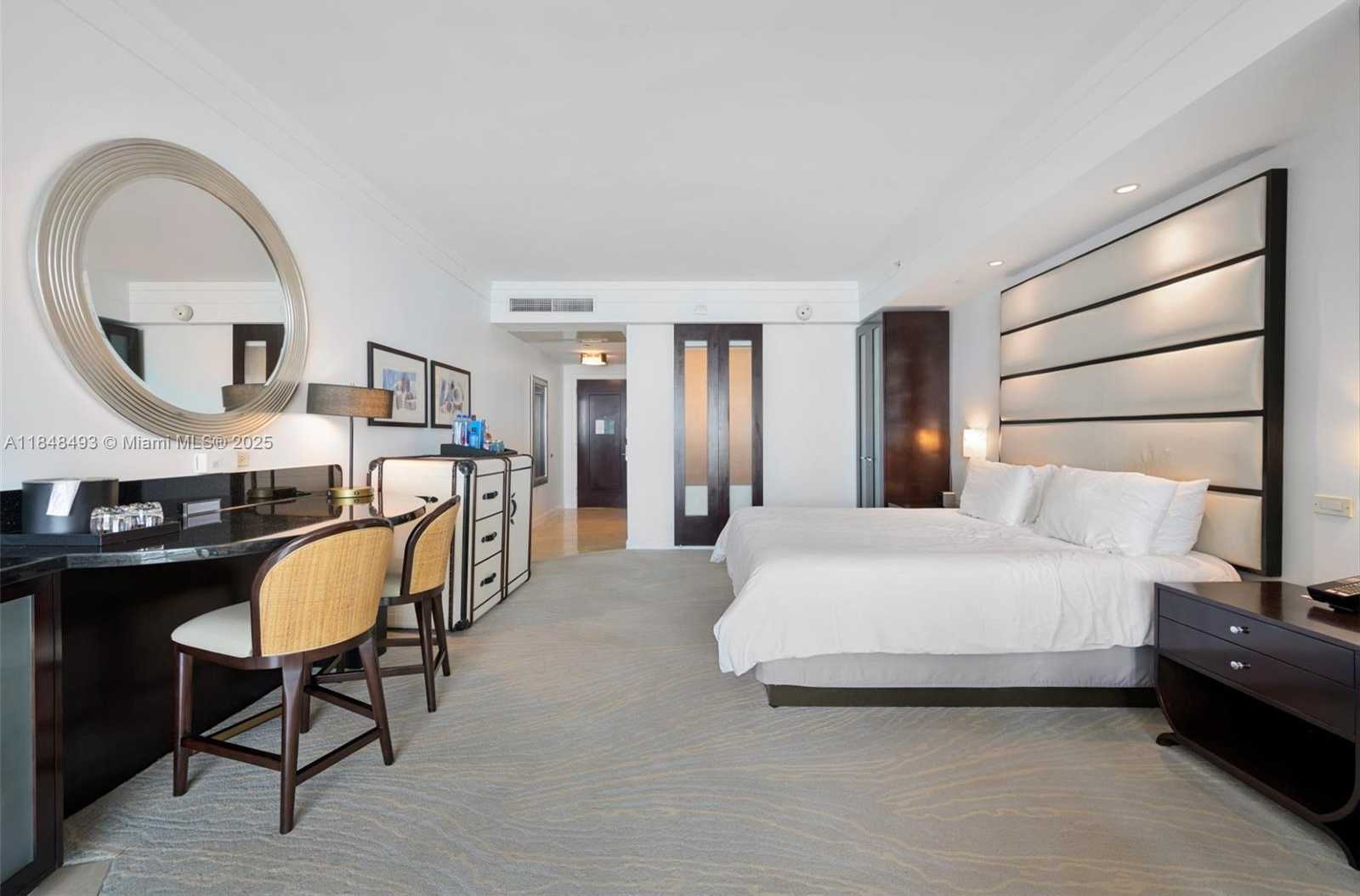 Small Image of 4391 COLLINS AVE #1605, Miami Beach Number 15