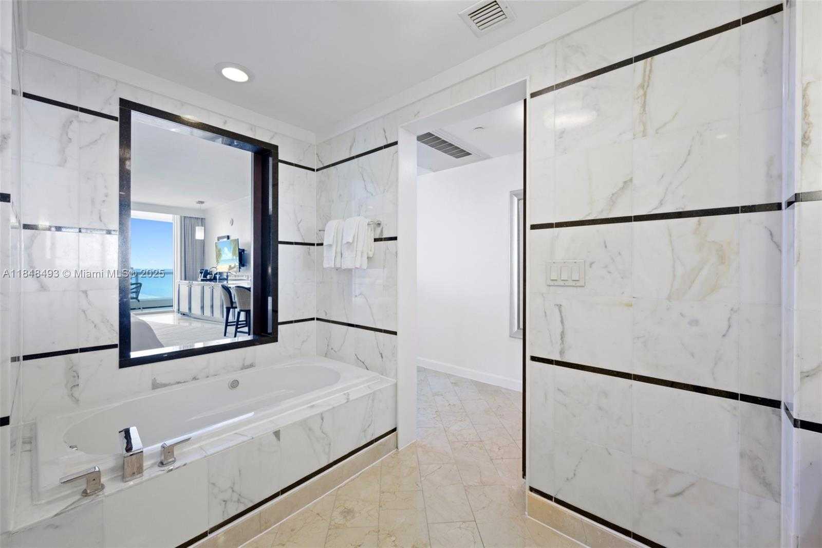 Small Image of 4391 COLLINS AVE #1605, Miami Beach Number 22
