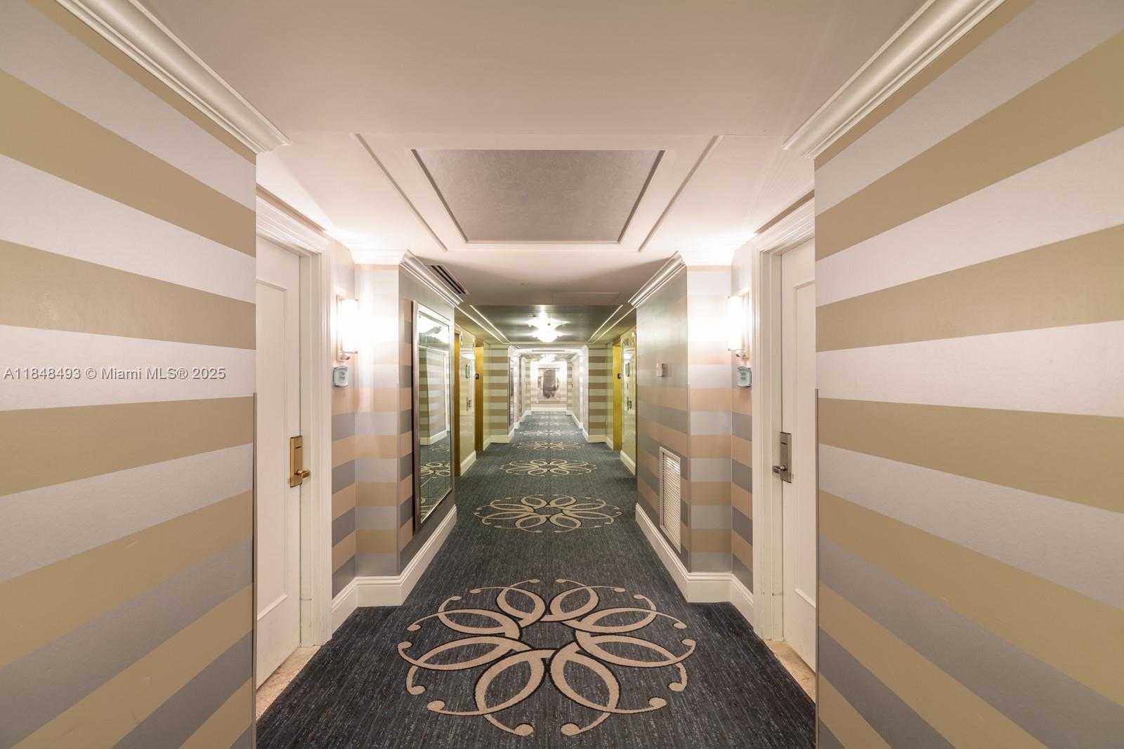 Small Image of 4391 COLLINS AVE #1605, Miami Beach Number 27