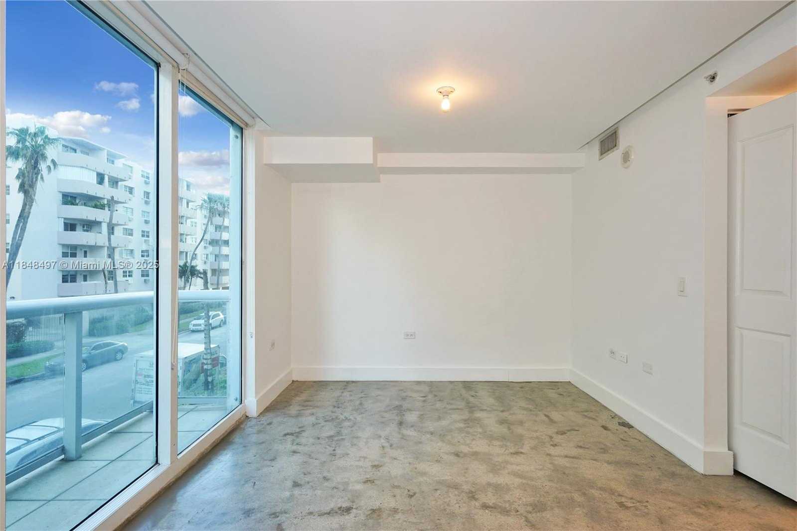 Small Image of 480 NORTH EAST 30TH ST #L106, Miami Number 10