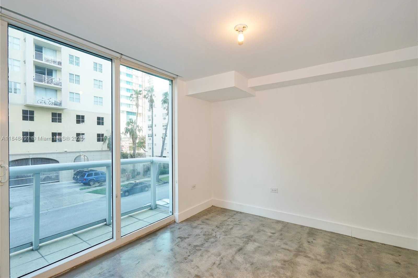 Small Image of 480 NORTH EAST 30TH ST #L106, Miami Number 11