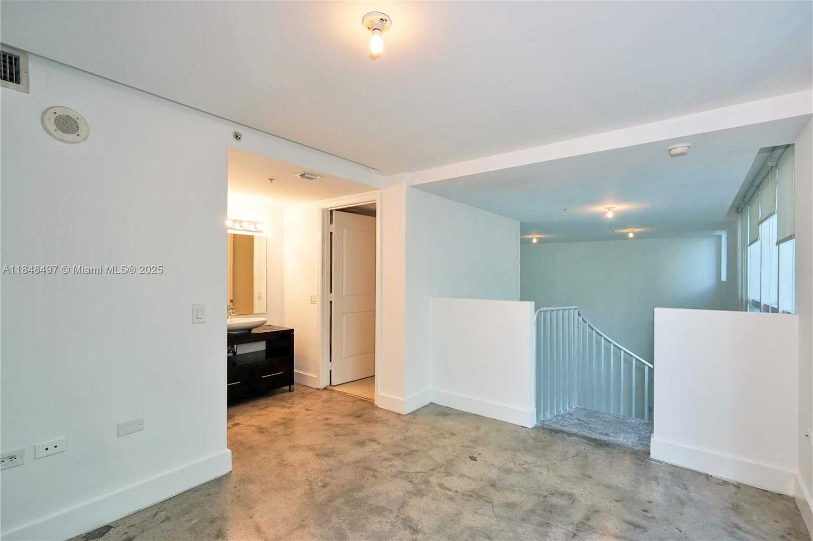 Small Image of 480 NORTH EAST 30TH ST #L106, Miami Number 12