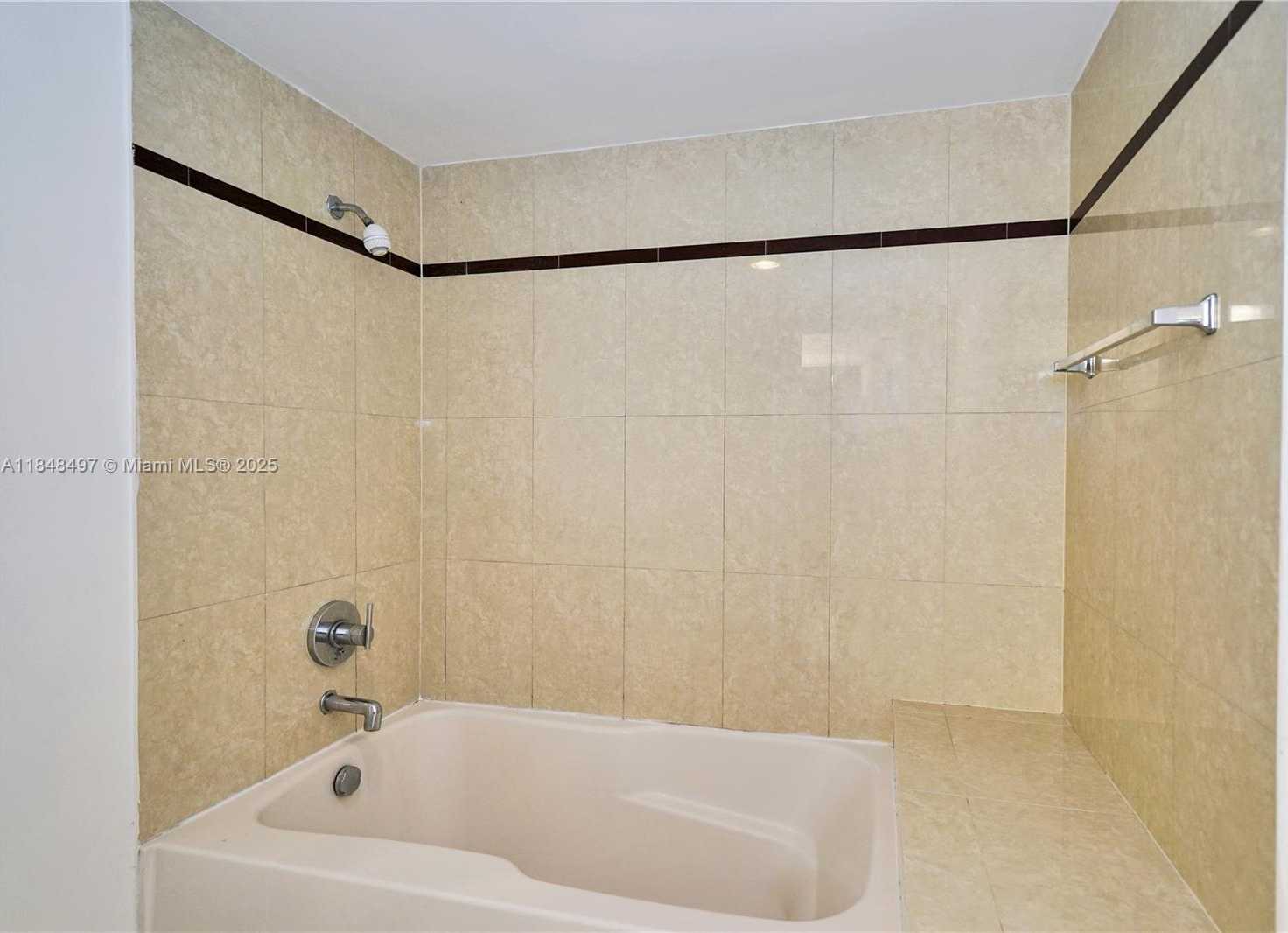 Small Image of 480 NORTH EAST 30TH ST #L106, Miami Number 15