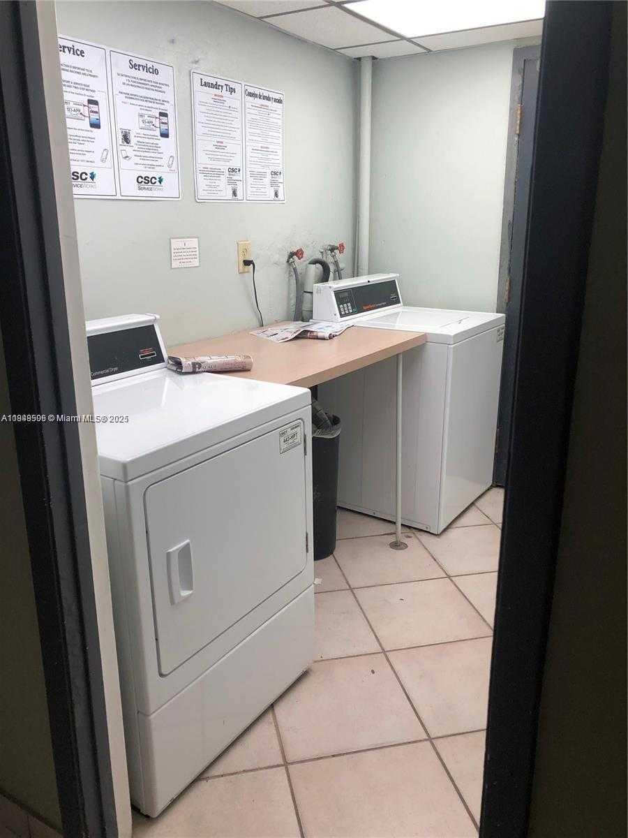 Small Image of 1425 ARTHUR ST #514B, Hollywood Number 17