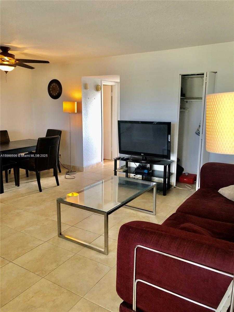 Small Image of 1425 ARTHUR ST #514B, Hollywood Number 2