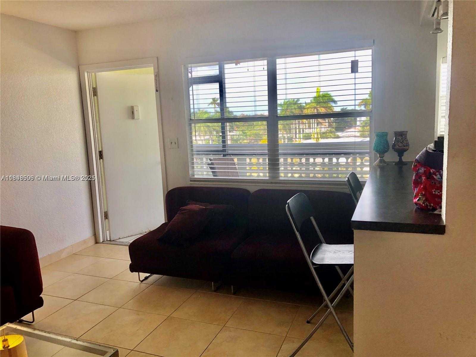 Small Image of 1425 ARTHUR ST #514B, Hollywood Number 3