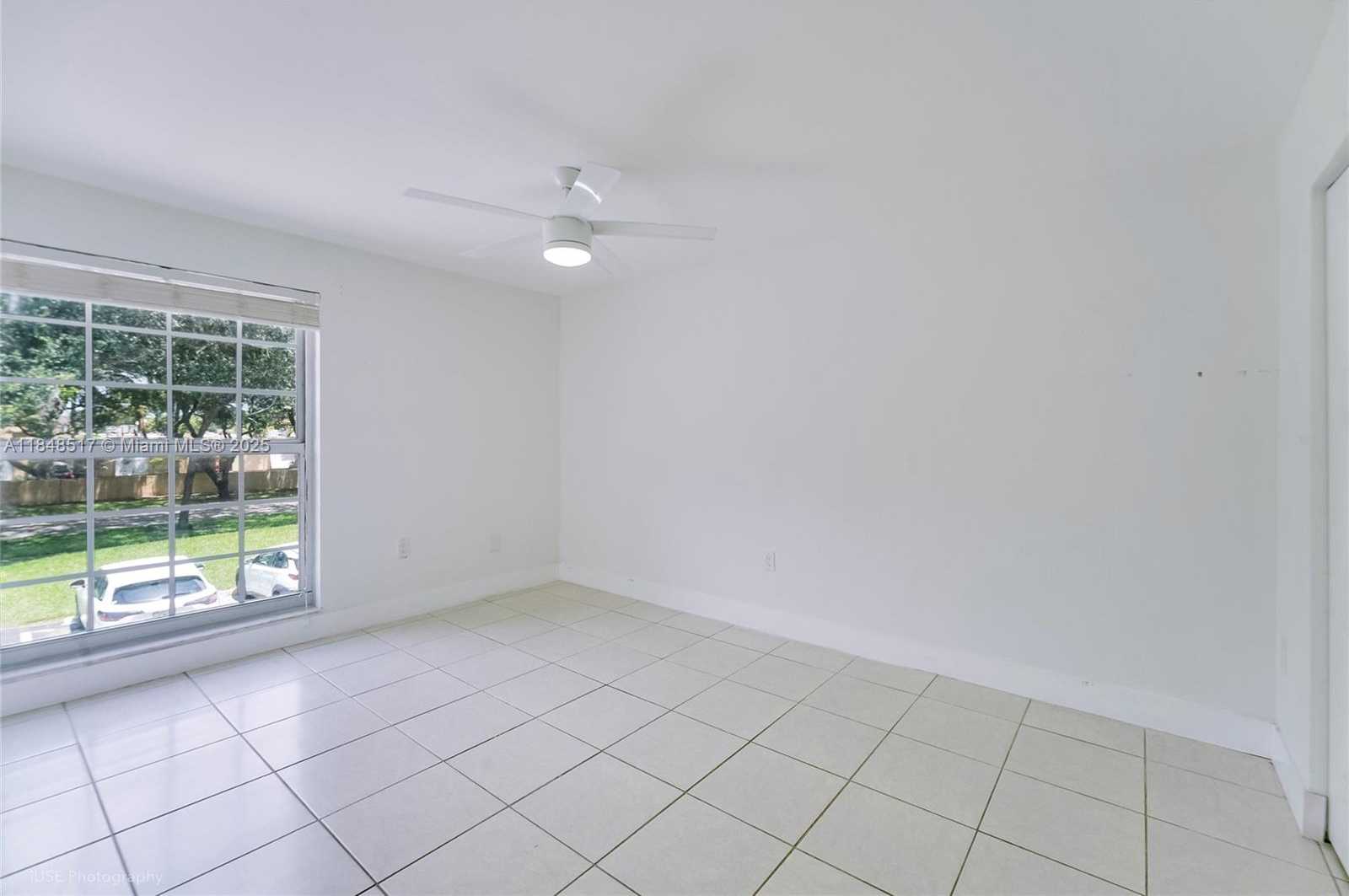 Small Image of 7160 FAIRWAY DR #J16, Miami Lakes Number 13