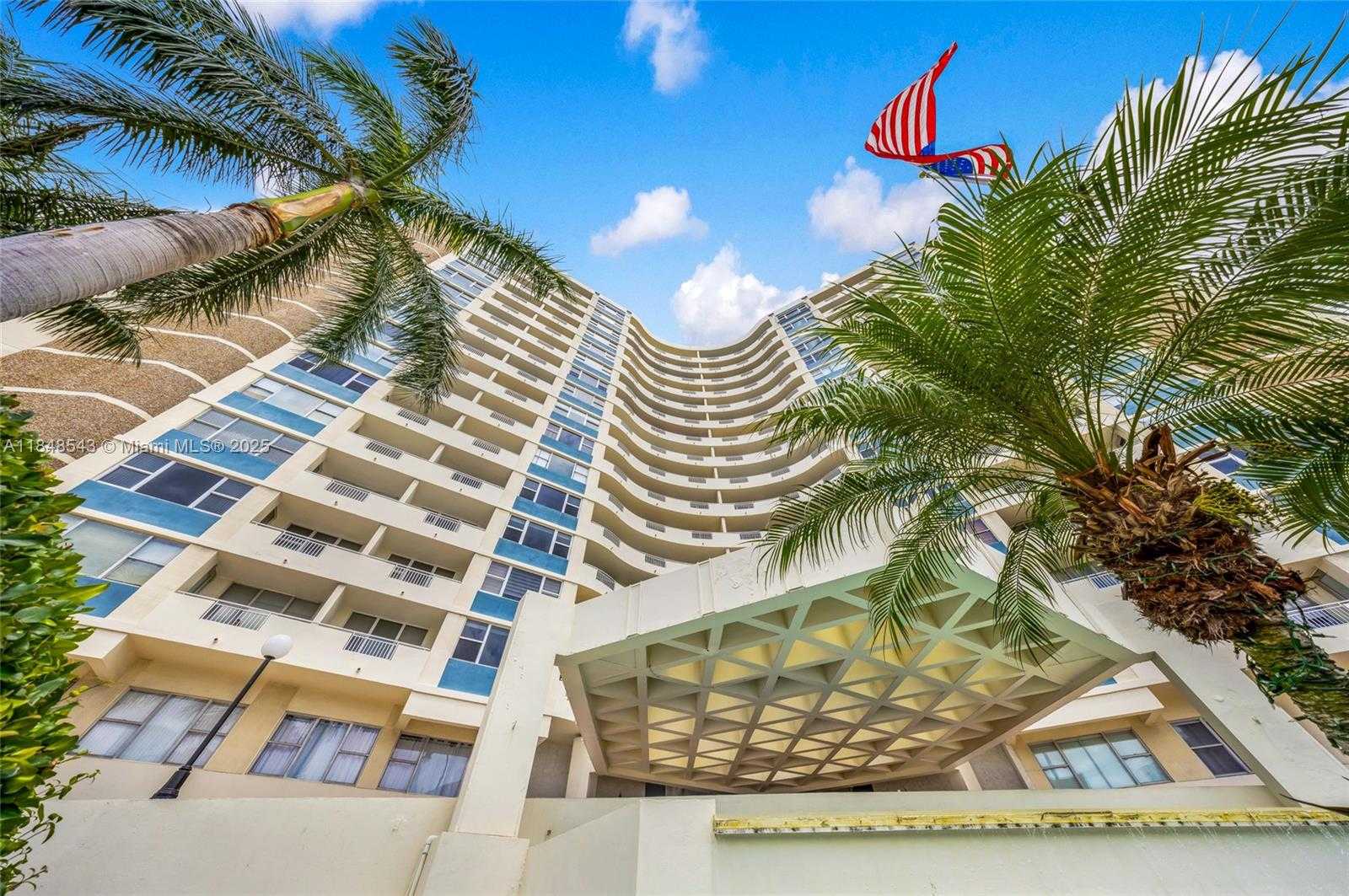 Small Image of 3180 SOUTH OCEAN DR #607, Hallandale Beach Number 31