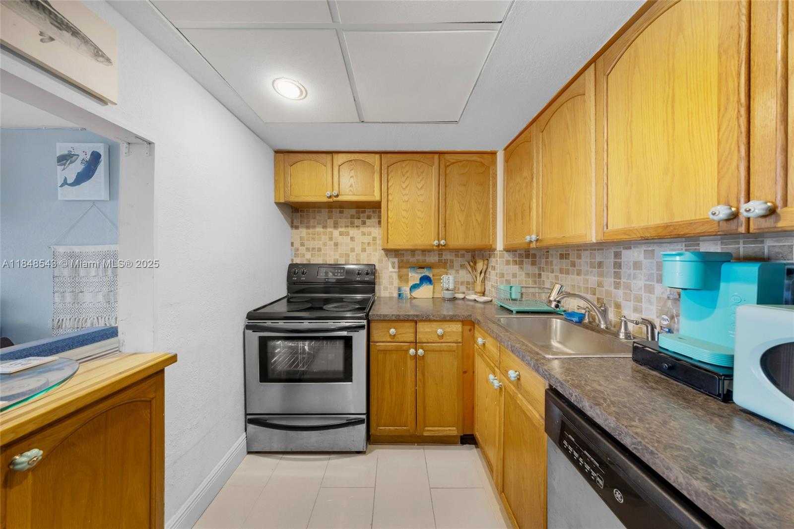 Small Image of 3180 SOUTH OCEAN DR #607, Hallandale Beach Number 5