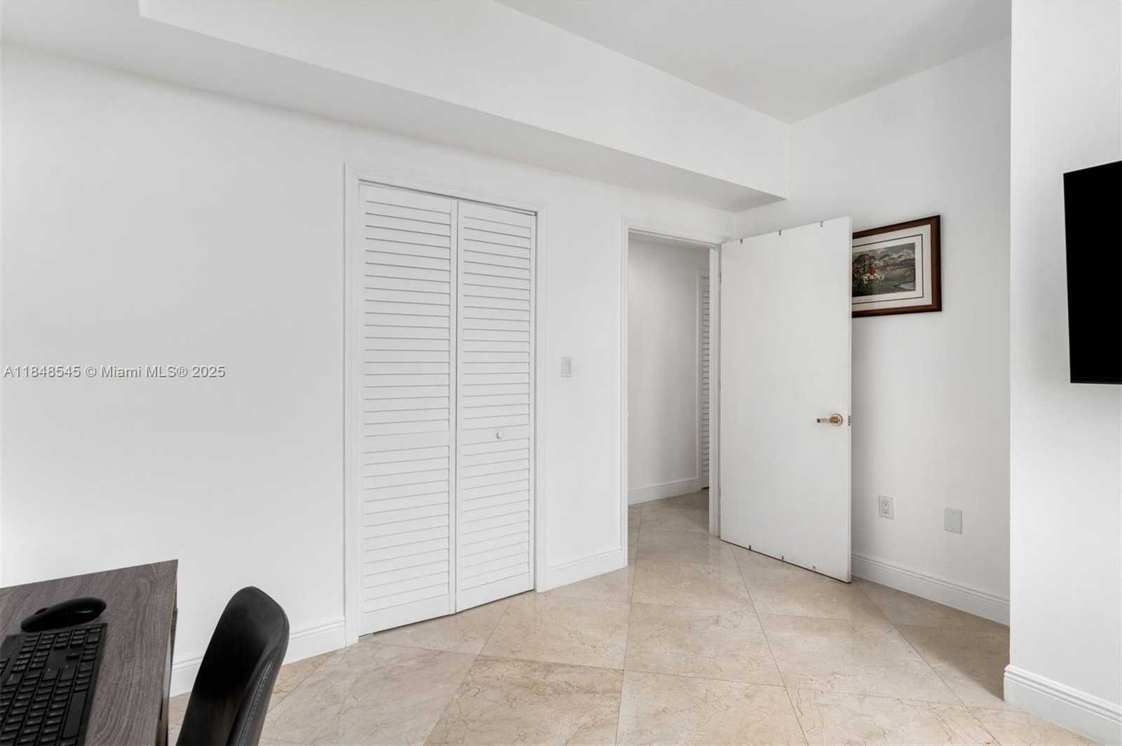 Small Image of 4100 SALZEDO ST #601, Coral Gables Number 16