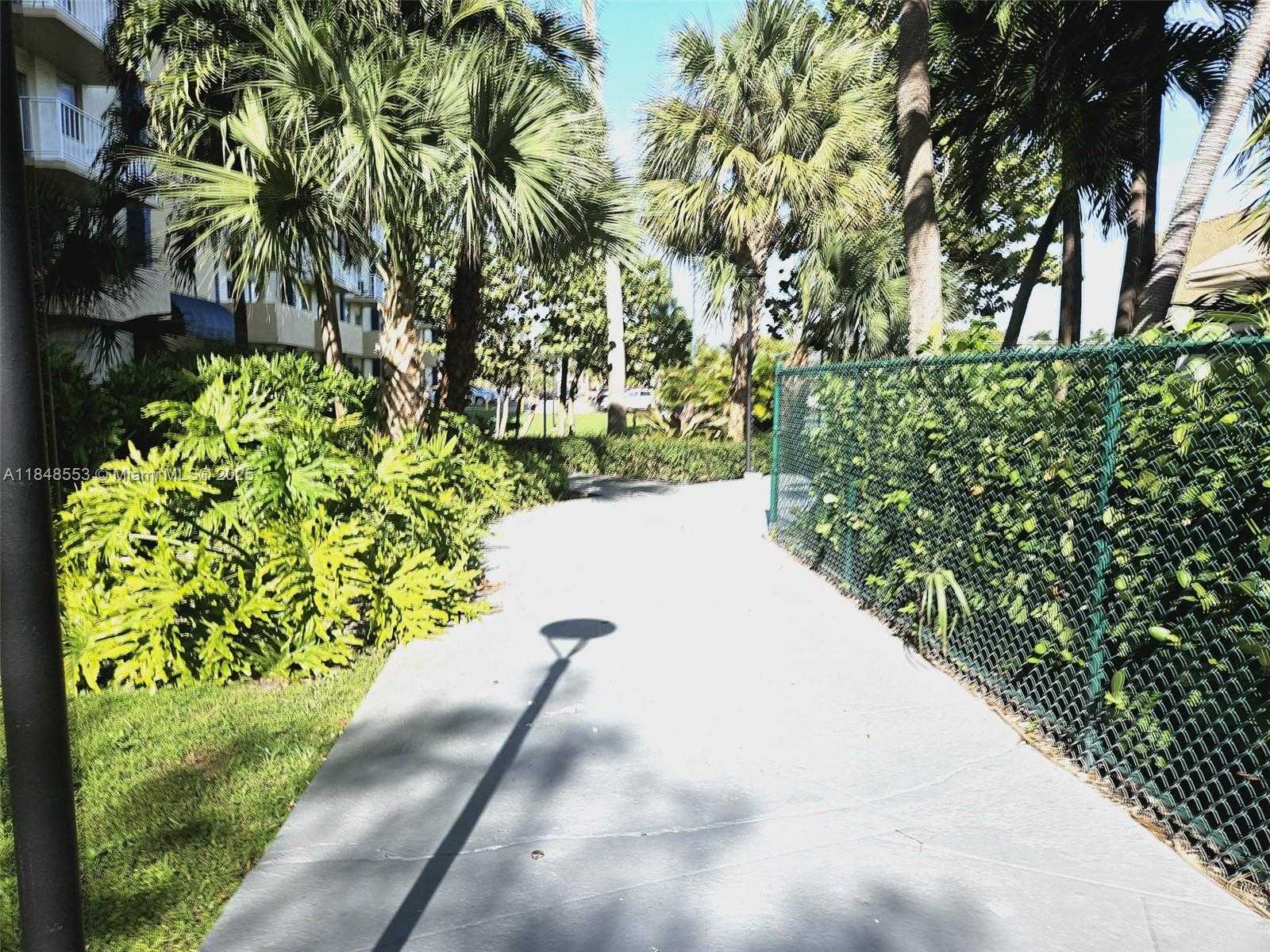 Small Image of 4550 NORTH WEST 9TH ST #709E, Miami Number 18