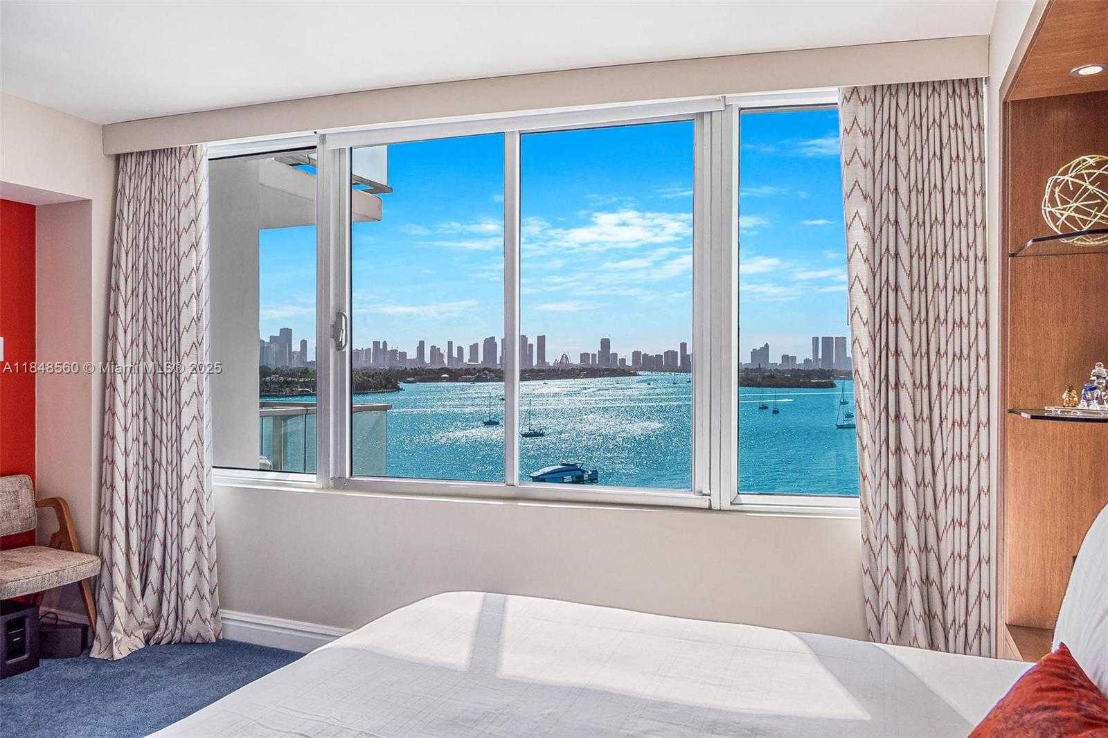 Small Image of 1100 WEST AVE #820, Miami Beach Number 10