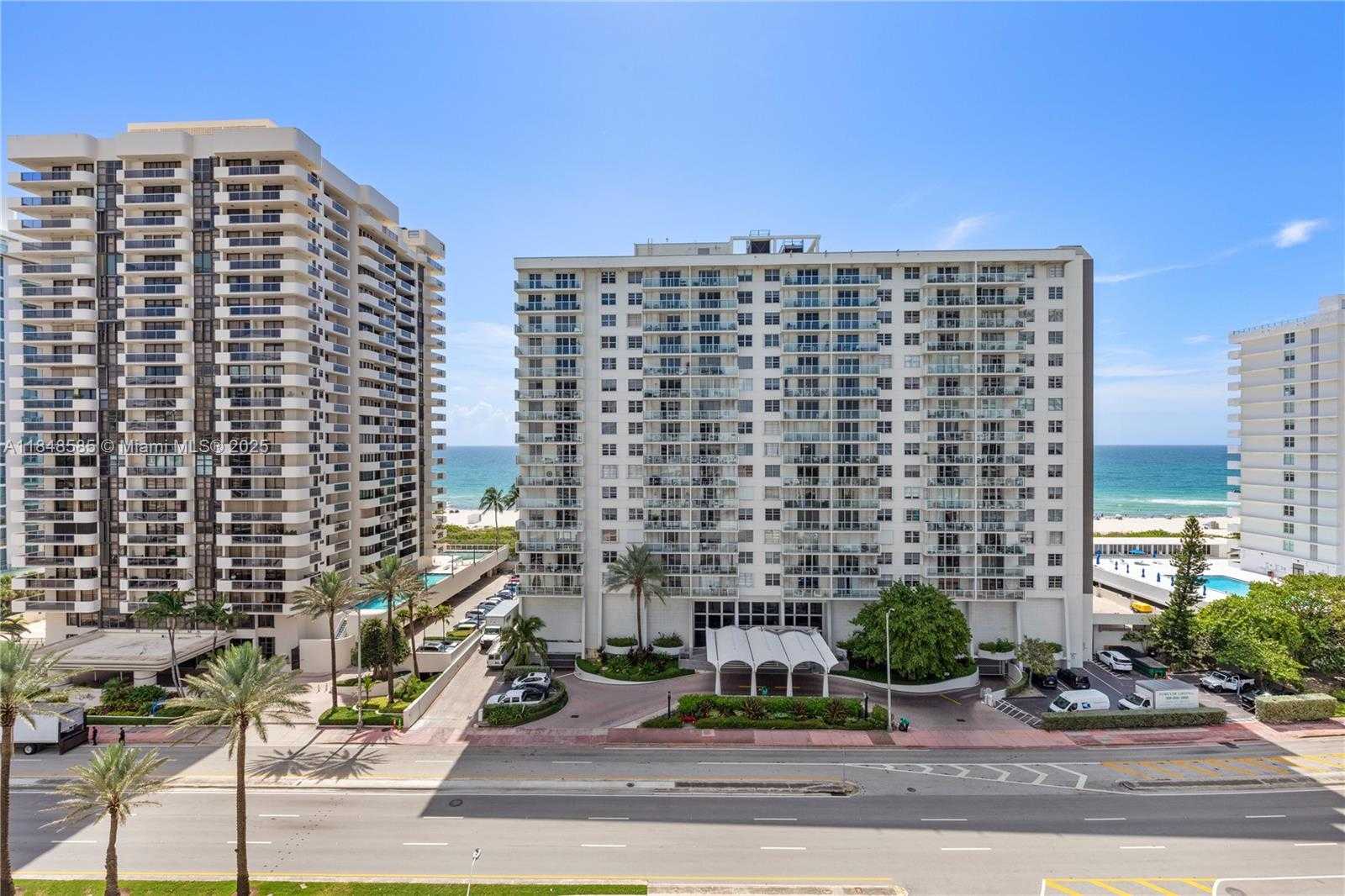Small Image of 5700 COLLINS AVE #10D, Miami Beach Number 16