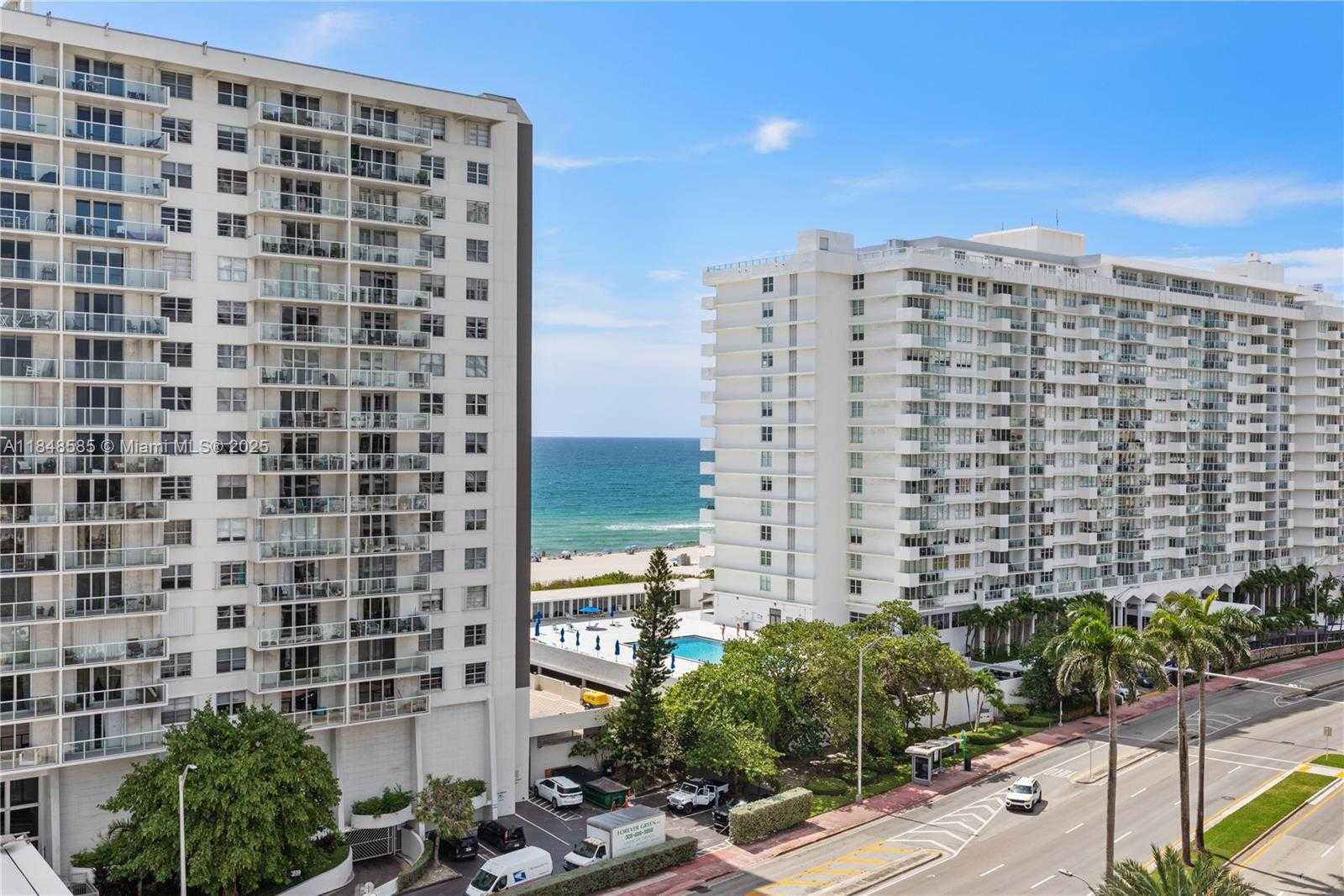 Small Image of 5700 COLLINS AVE #10D, Miami Beach Number 18