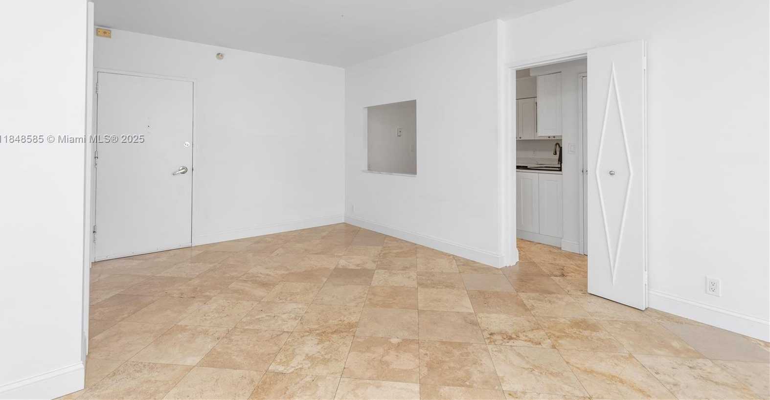 Small Image of 5700 COLLINS AVE #10D, Miami Beach Number 8