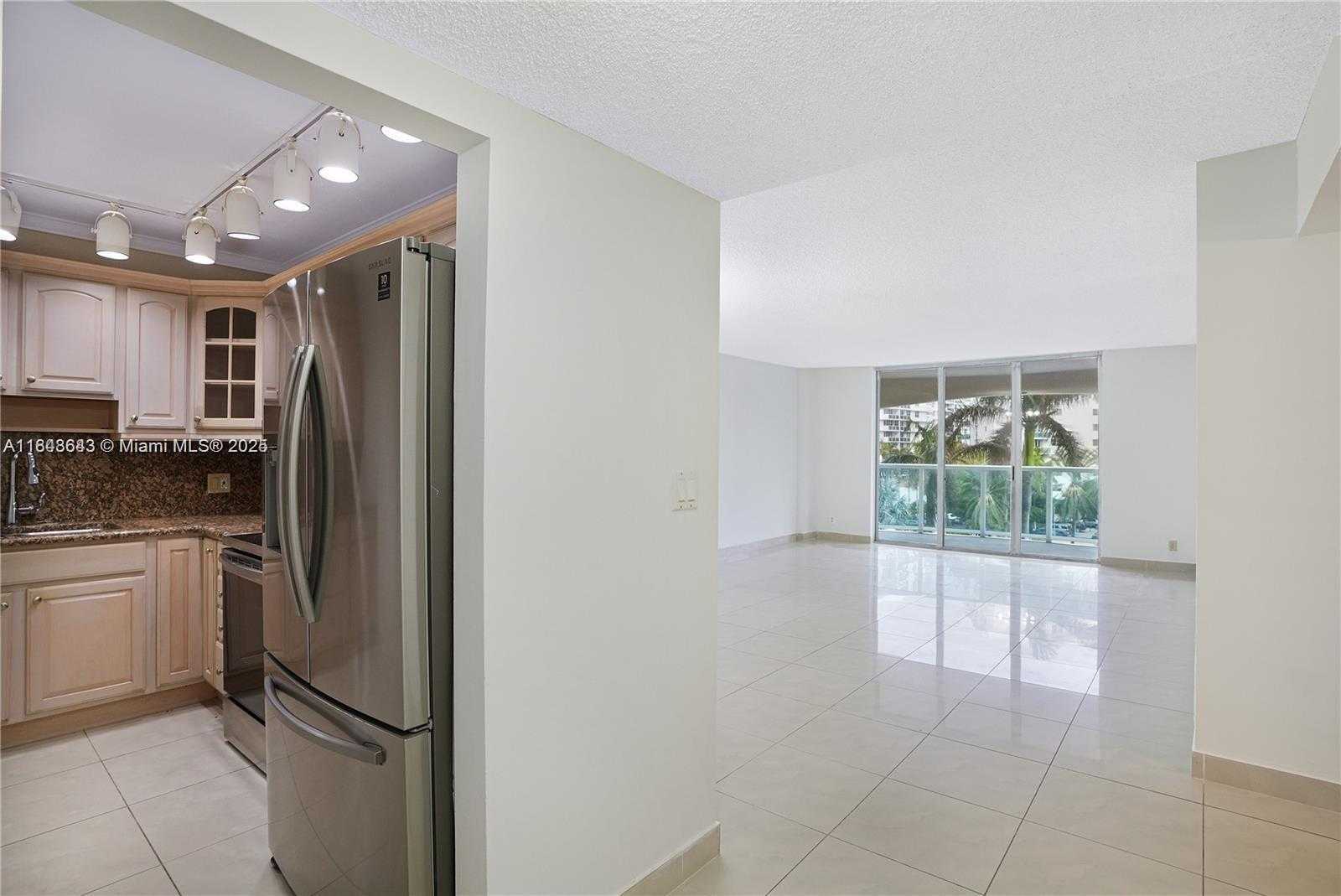 Small Image of 3800 SOUTH OCEAN DR #414, Hollywood Number 2