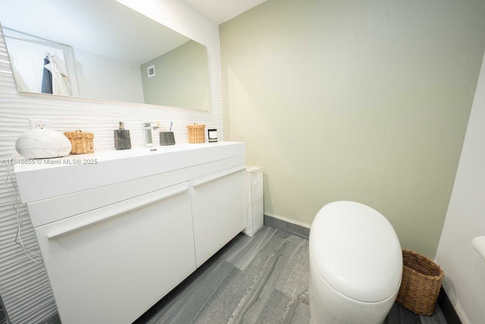 Small Image of 7872 SOUTH WEST 102ND LN, Miami Number 17