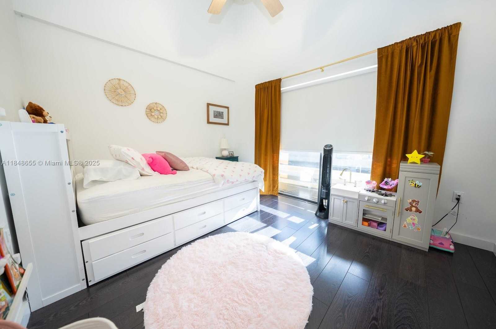 Small Image of 7872 SOUTH WEST 102ND LN, Miami Number 20