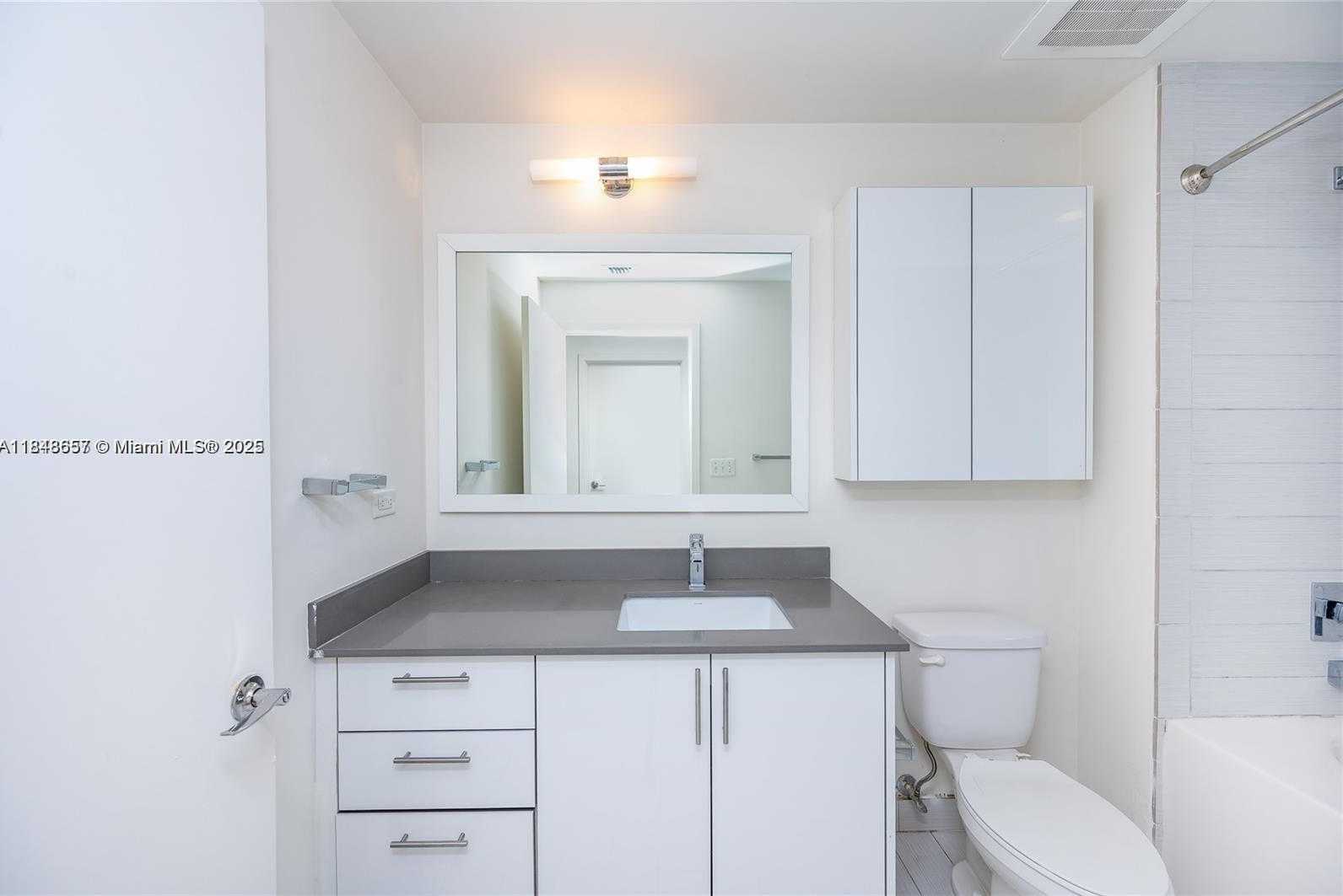 Small Image of 999 SOUTH WEST 1ST AVE #2717, Miami Number 12