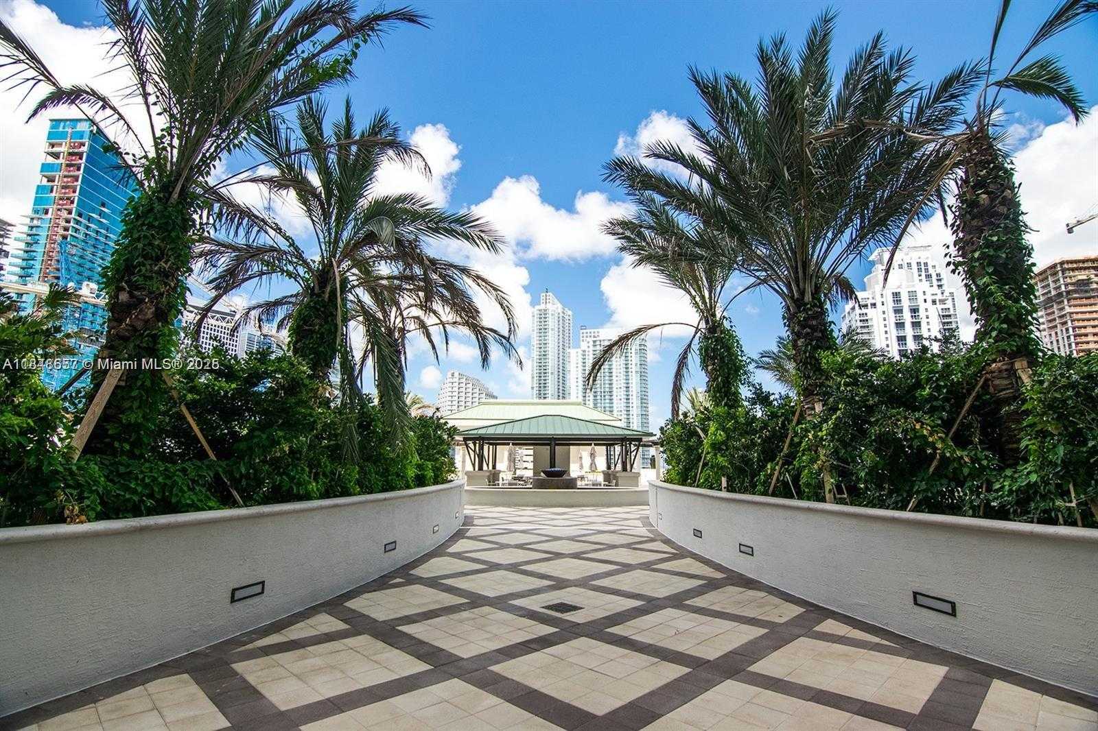 Small Image of 999 SOUTH WEST 1ST AVE #2717, Miami Number 33