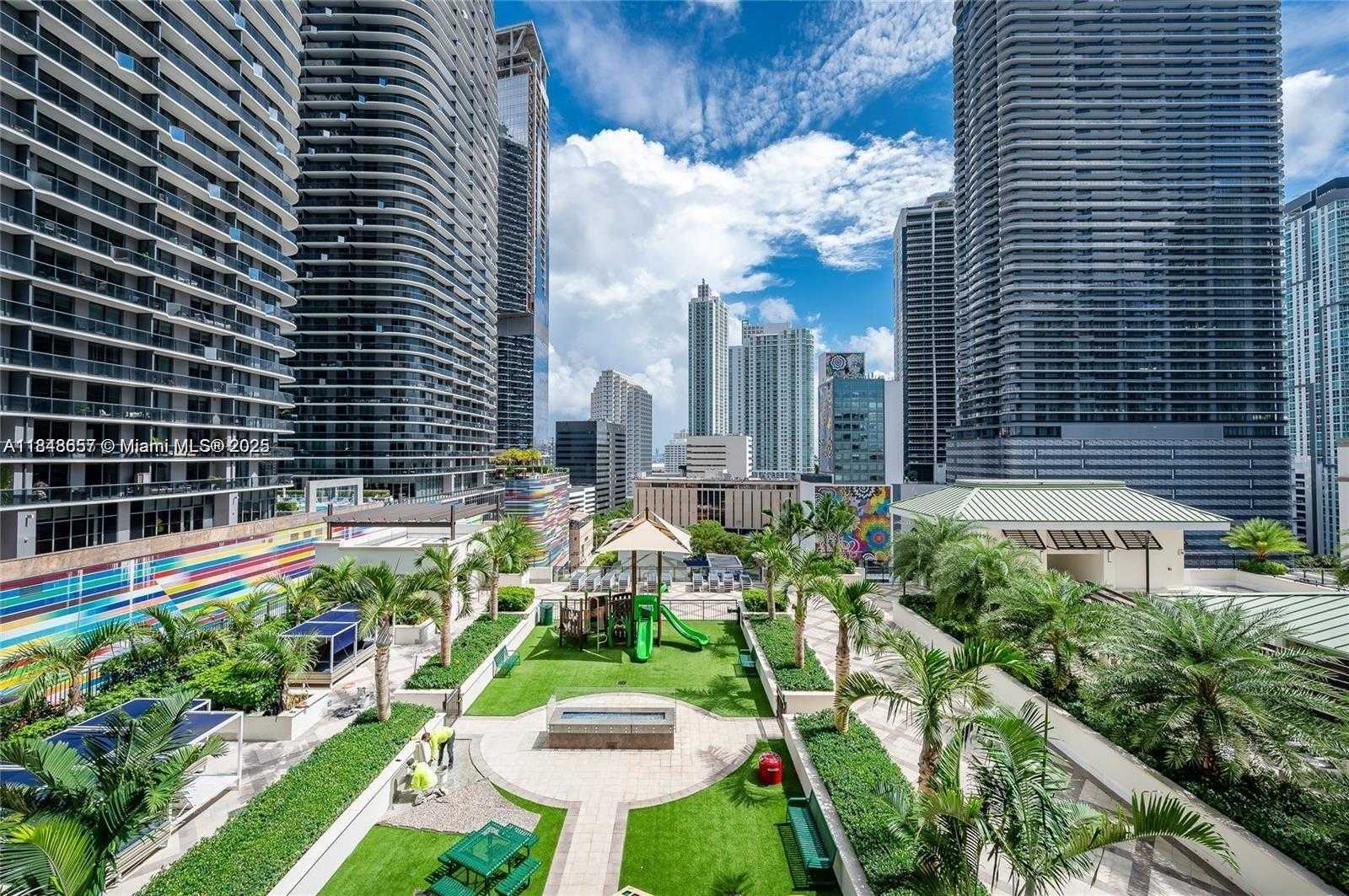 Small Image of 999 SOUTH WEST 1ST AVE #2717, Miami Number 44