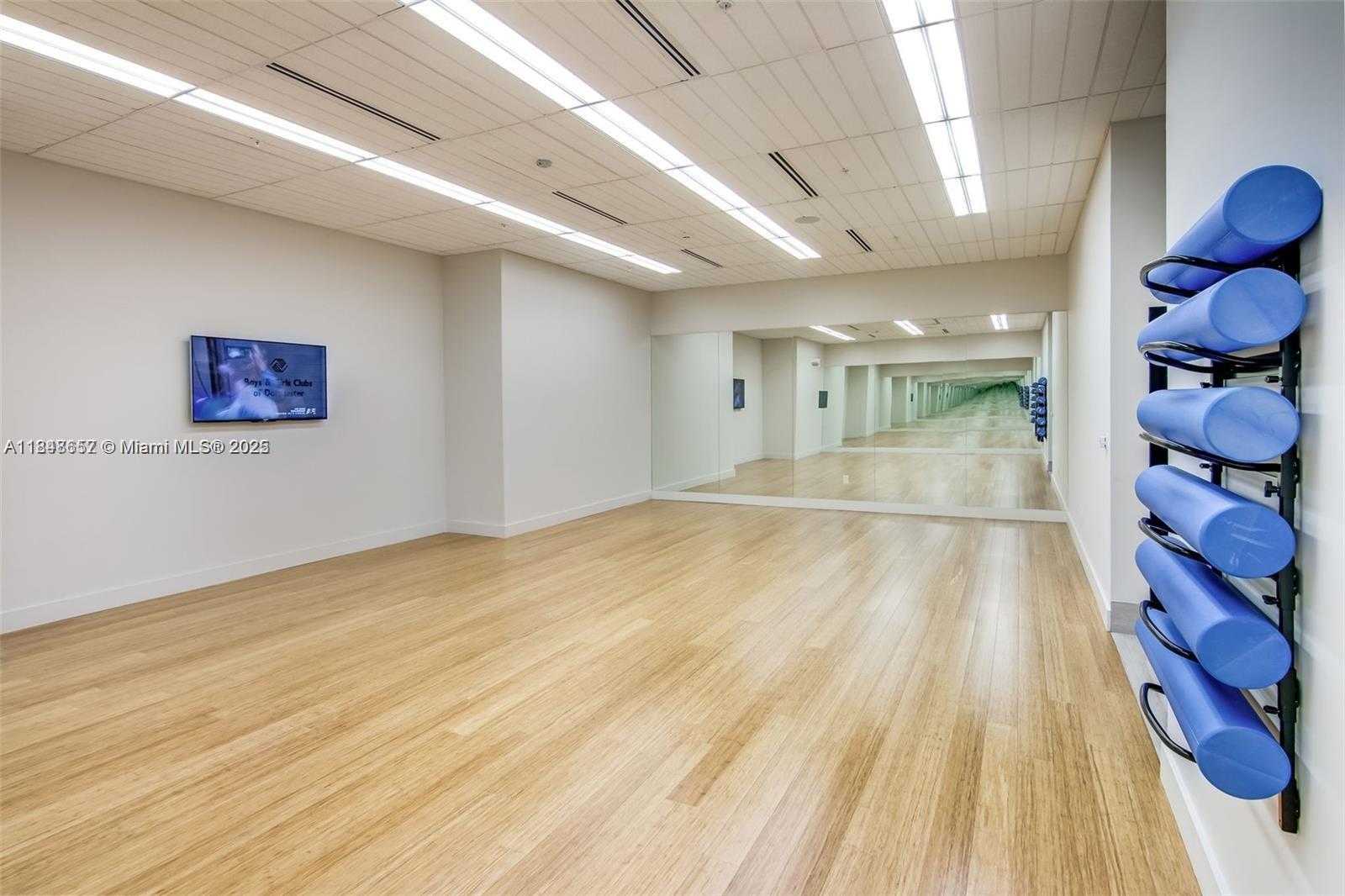 Small Image of 999 SOUTH WEST 1ST AVE #2717, Miami Number 54