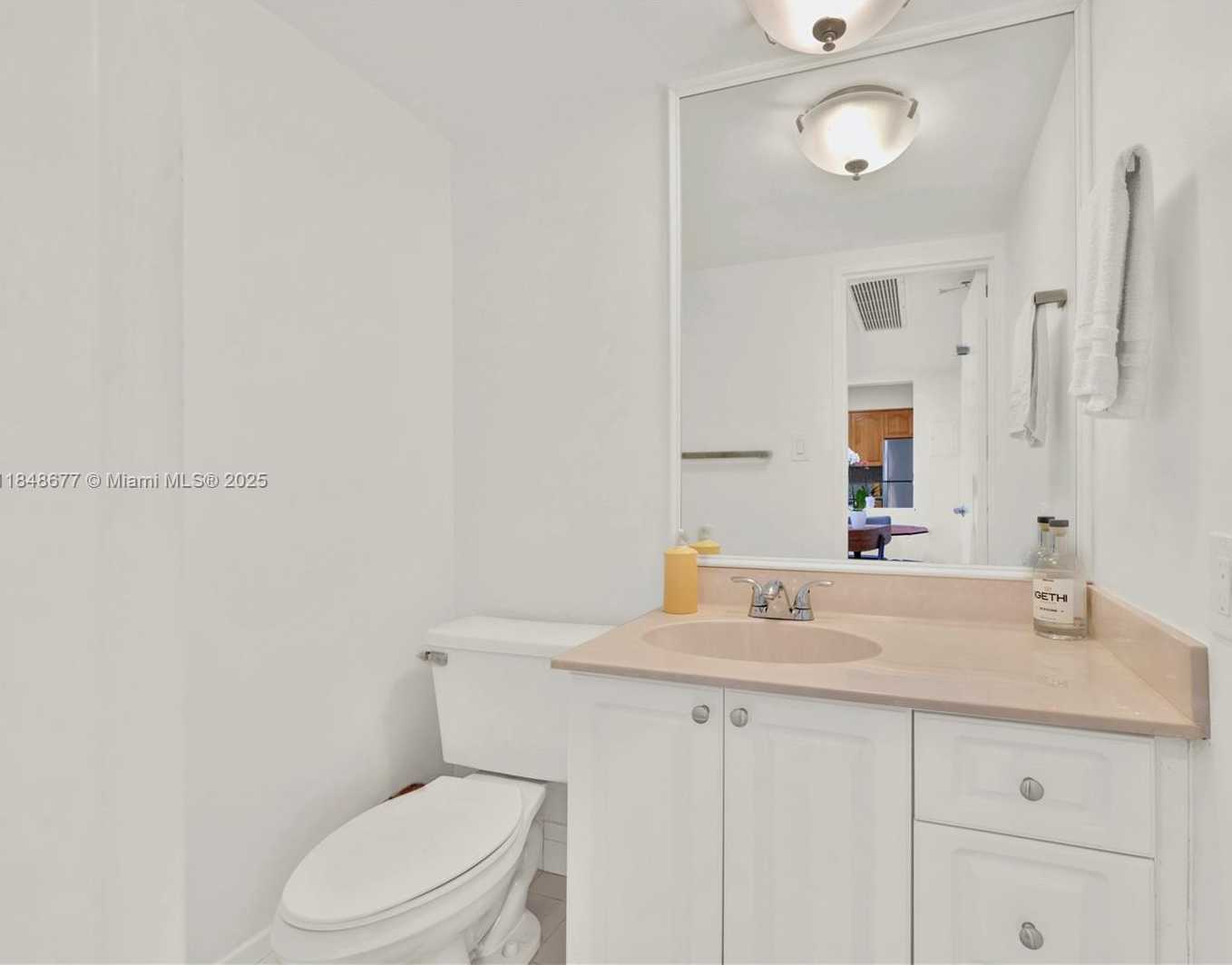 Small Image of 5161 COLLINS AVE #1110, Miami Beach Number 14