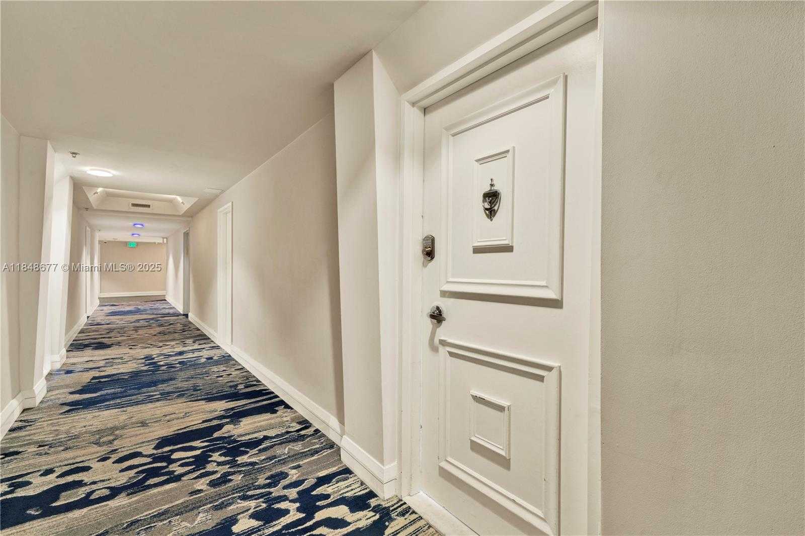 Small Image of 5161 COLLINS AVE #1110, Miami Beach Number 2