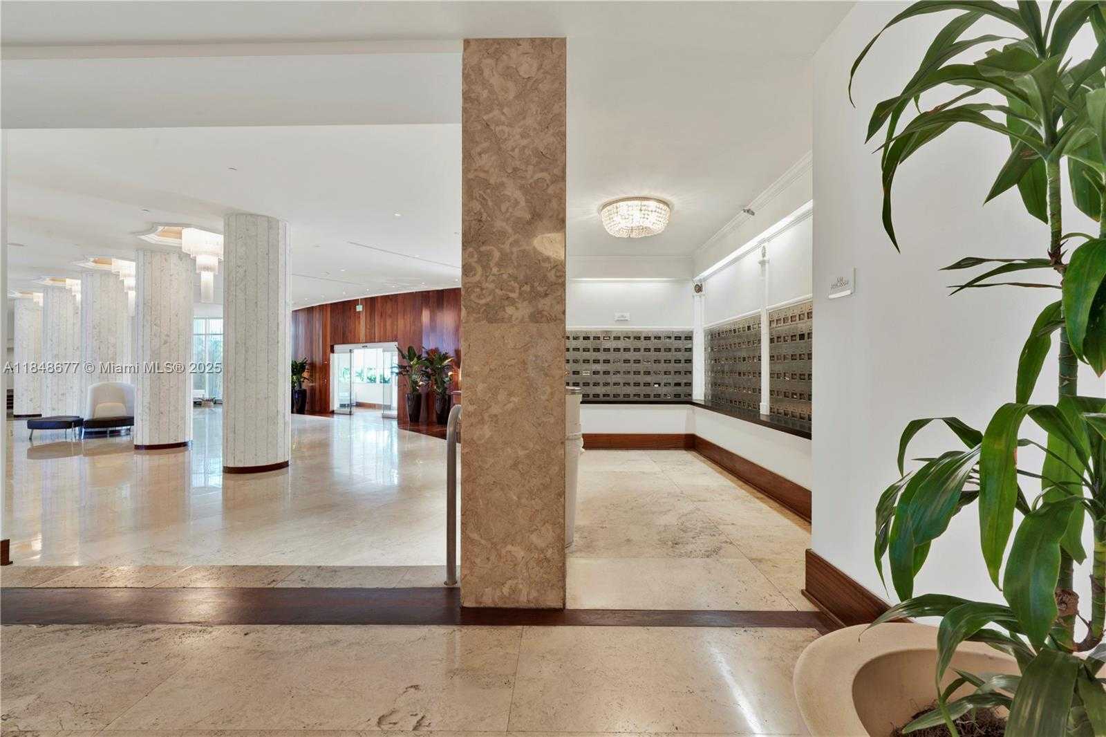 Small Image of 5161 COLLINS AVE #1110, Miami Beach Number 21