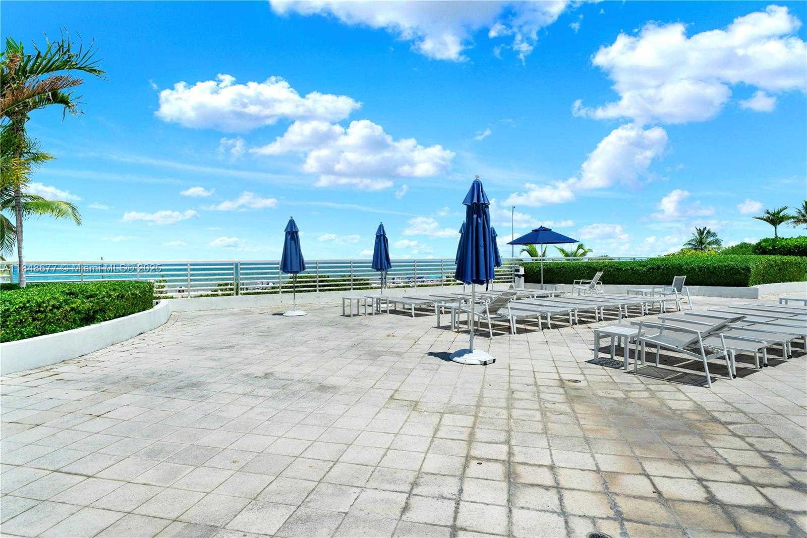 Small Image of 5161 COLLINS AVE #1110, Miami Beach Number 25
