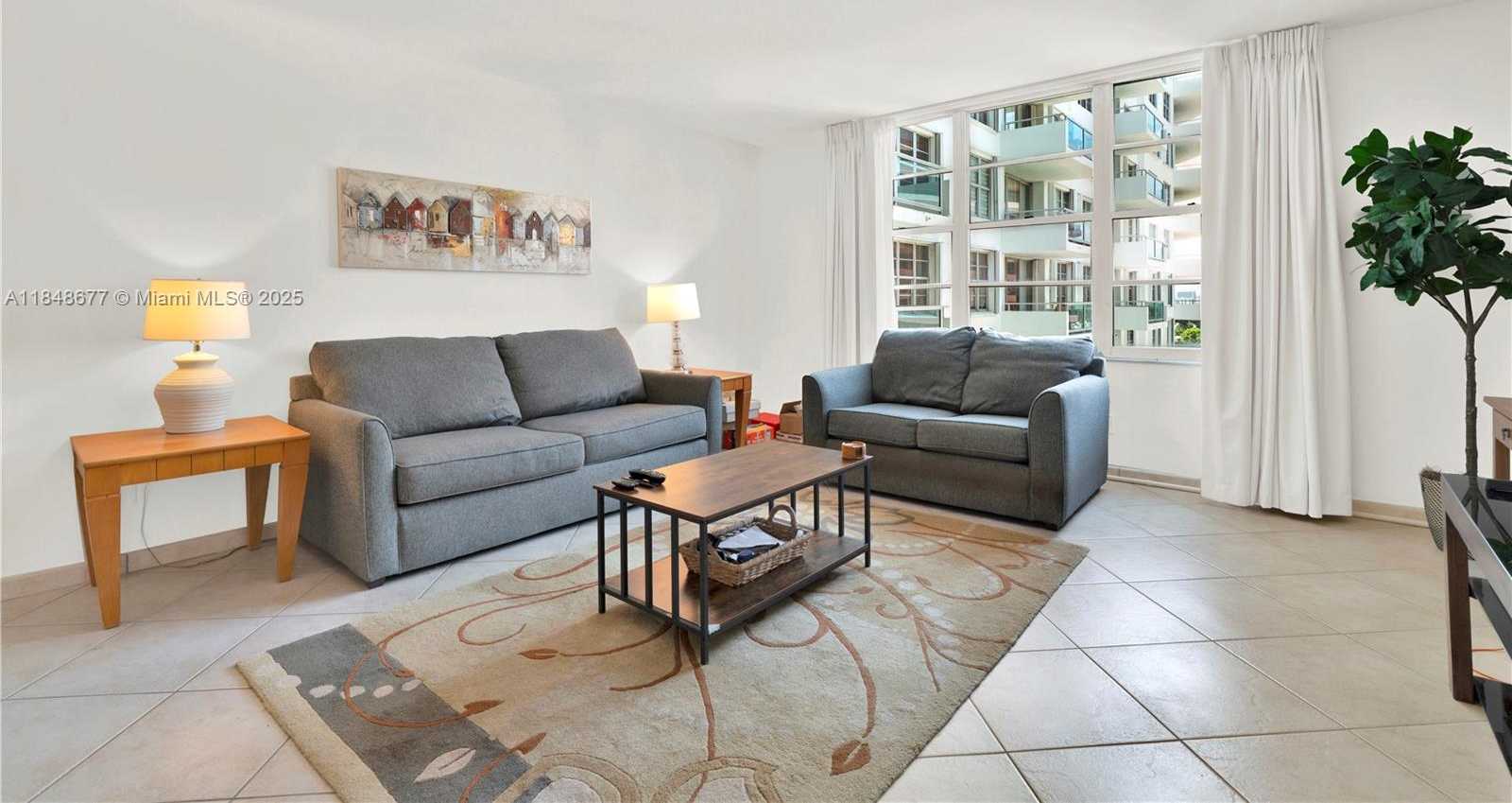 Small Image of 5161 COLLINS AVE #1110, Miami Beach Number 6