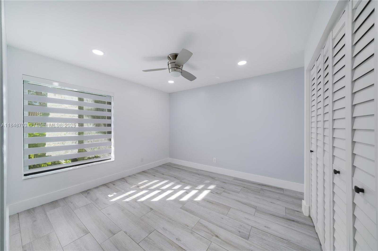 Small Image of 13381 SOUTH WEST 115TH TER #13381, Miami Number 16