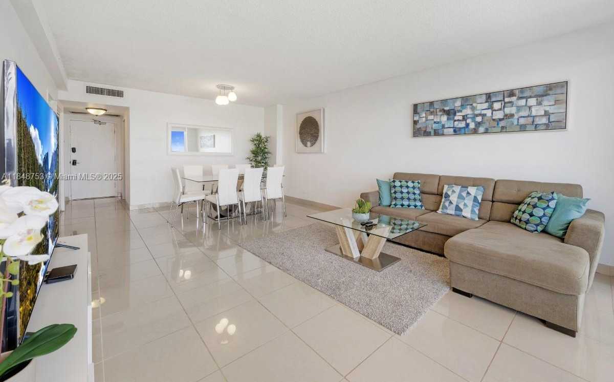 Small Image of 5601 COLLINS AVE #511, Miami Beach Number 11