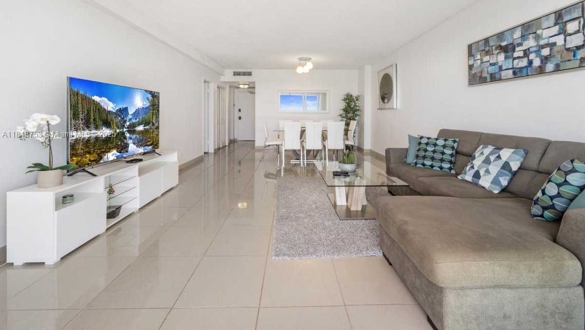 Small Image of 5601 COLLINS AVE #511, Miami Beach Number 13