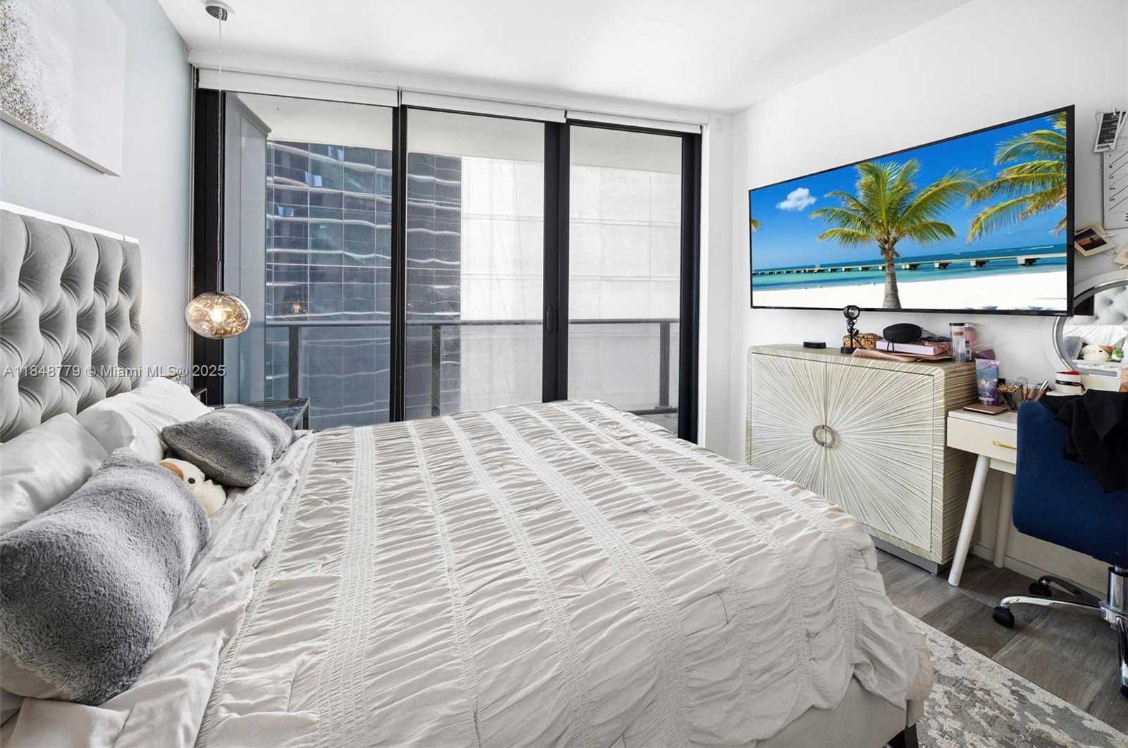 Small Image of 801 SOUTH MIAMI AVE #3504, Miami Number 21