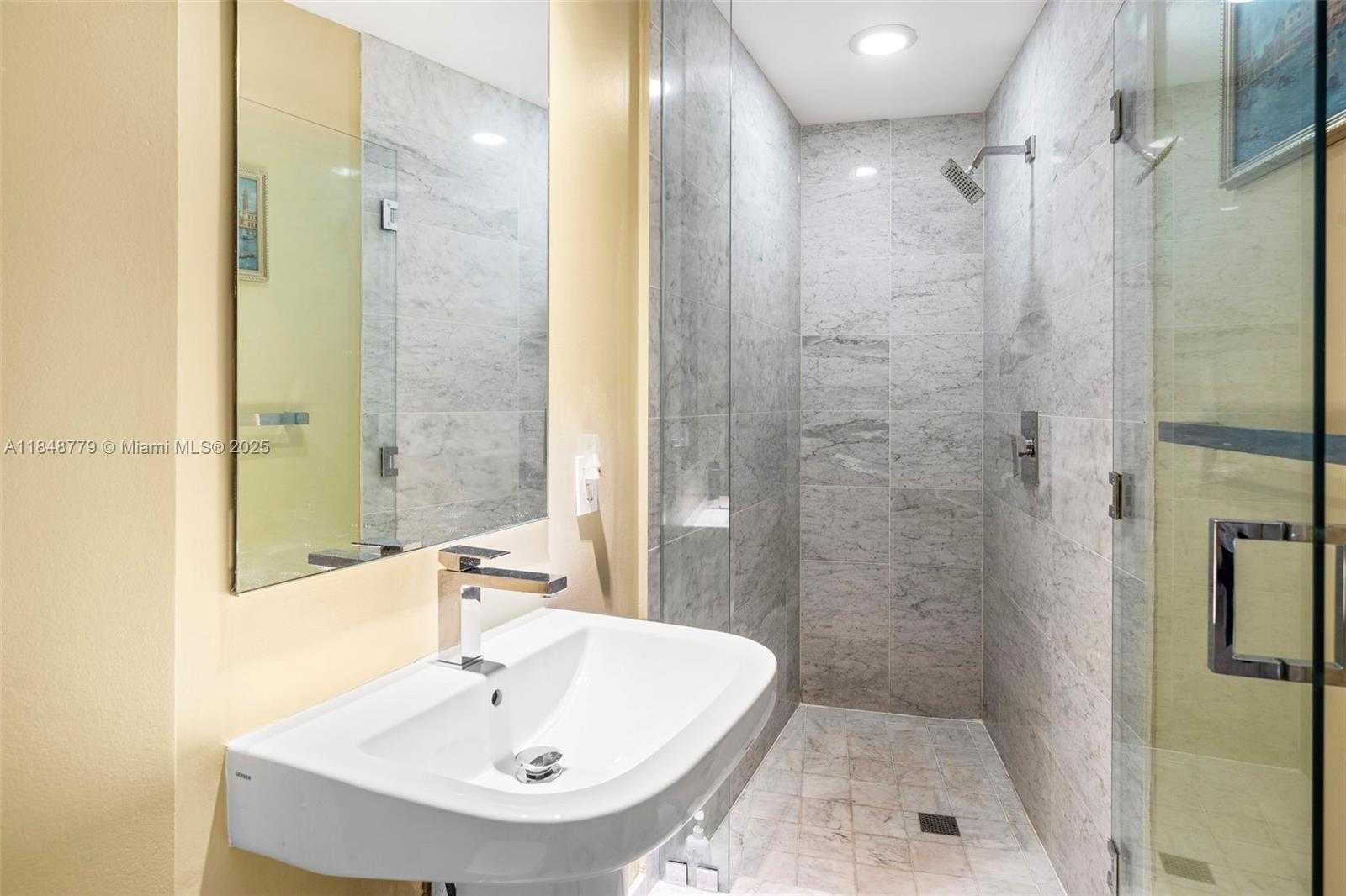 Small Image of 801 SOUTH MIAMI AVE #3504, Miami Number 26