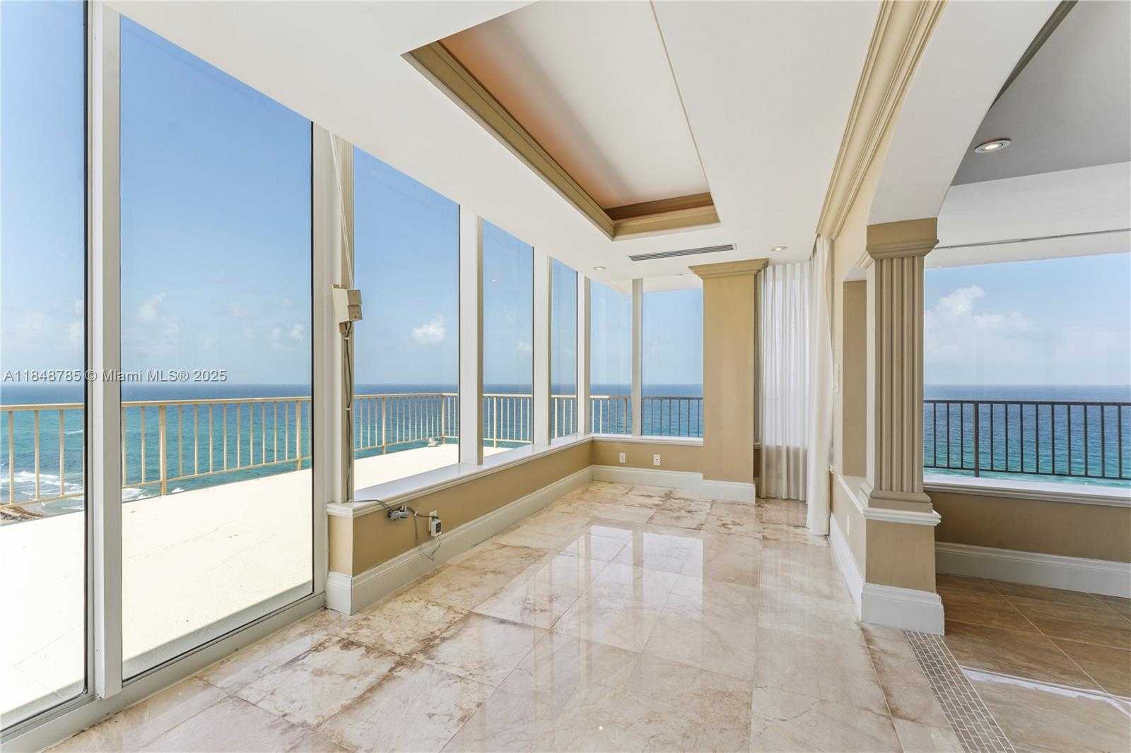 Small Image of 1021 HILLSBORO MILE ##RG, Hillsboro Beach Number 11