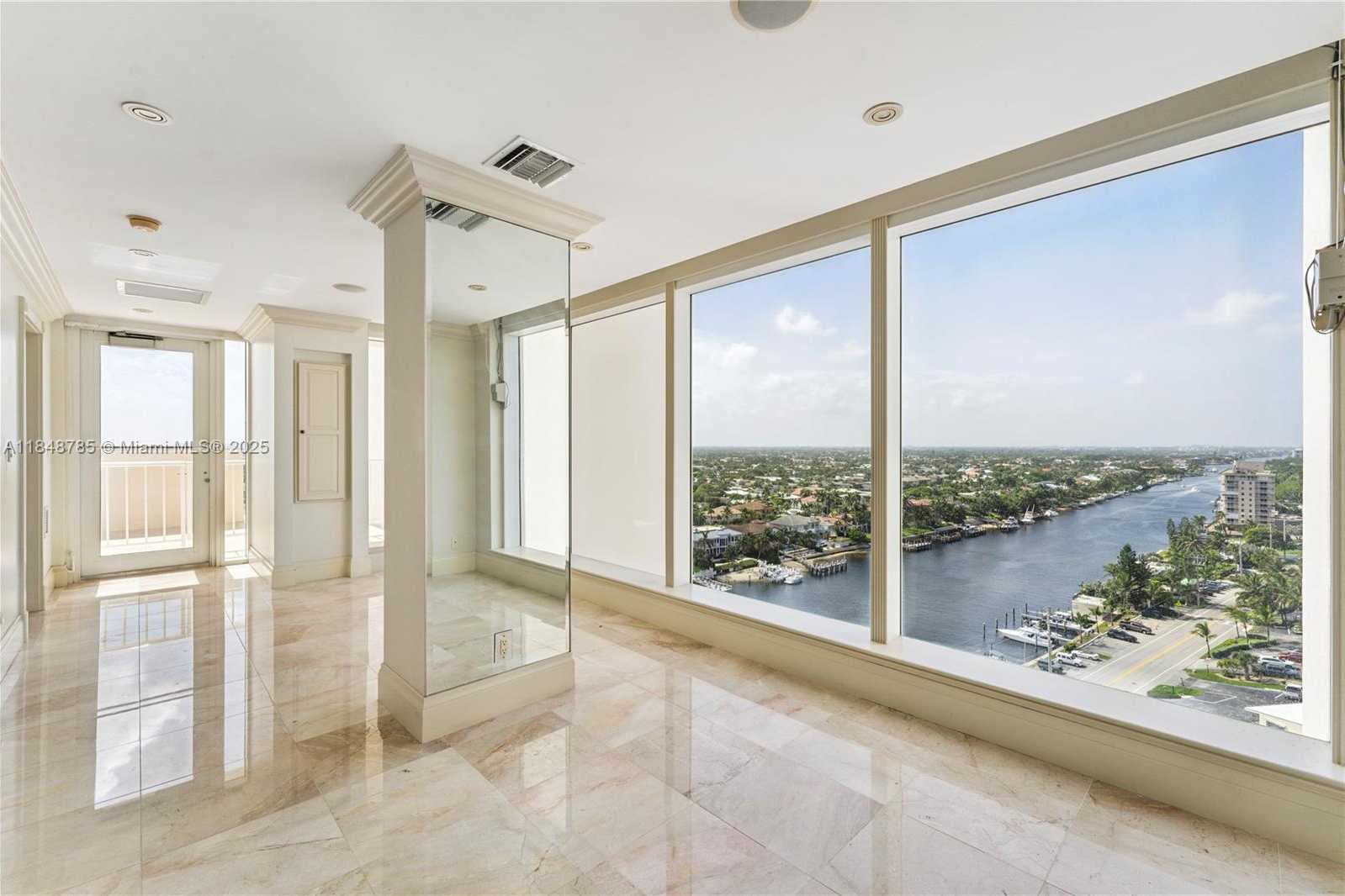 Small Image of 1021 HILLSBORO MILE ##RG, Hillsboro Beach Number 12