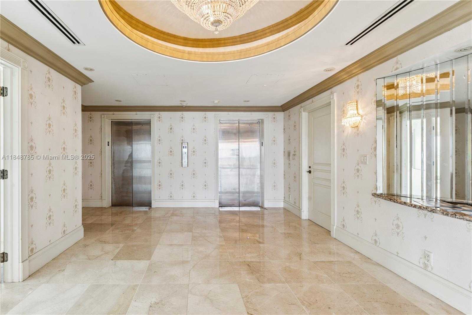 Small Image of 1021 HILLSBORO MILE ##RG, Hillsboro Beach Number 16