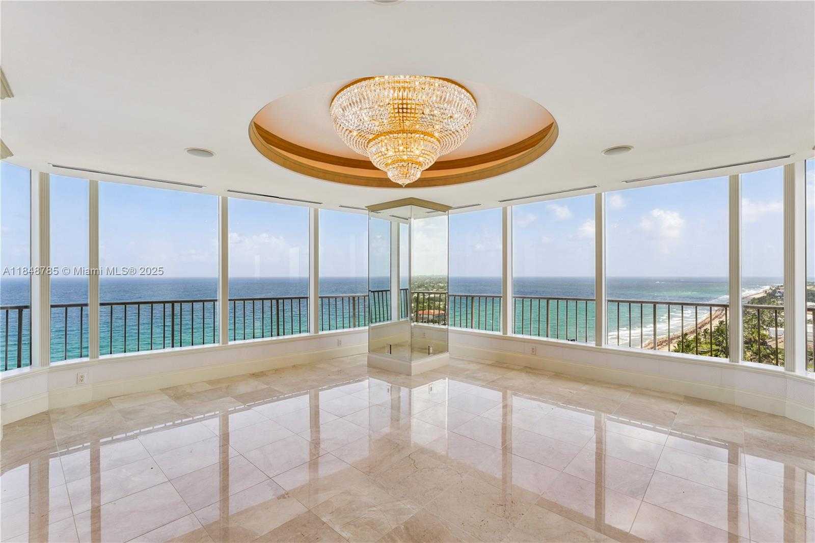 Small Image of 1021 HILLSBORO MILE ##RG, Hillsboro Beach Number 2