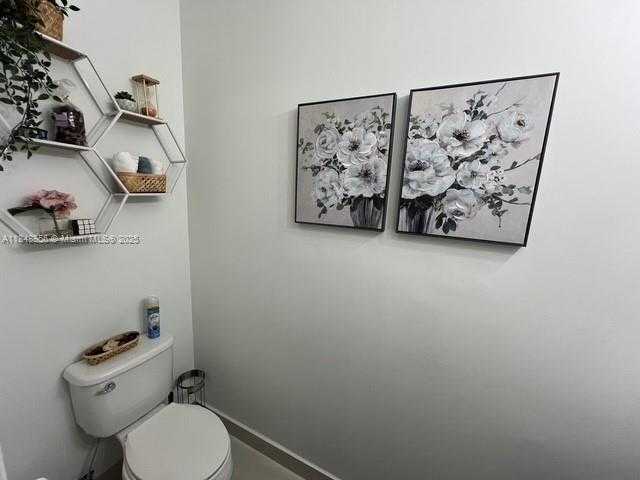 Small Image of 11290 NORTH WEST 88TH TER, Doral Number 15