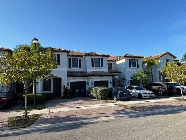 Small Image of 11290 NORTH WEST 88TH TER, Doral Number 21