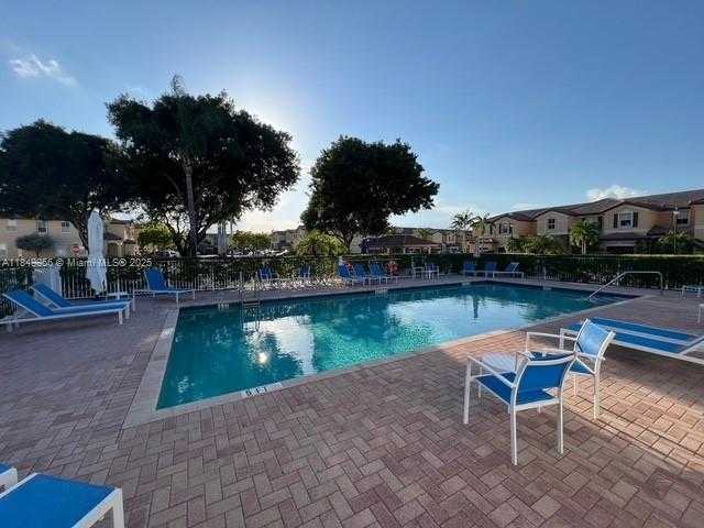 Small Image of 11290 NORTH WEST 88TH TER, Doral Number 24