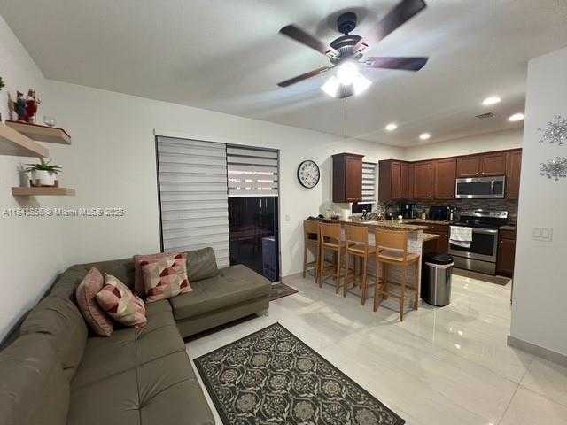 Small Image of 11290 NORTH WEST 88TH TER, Doral Number 4