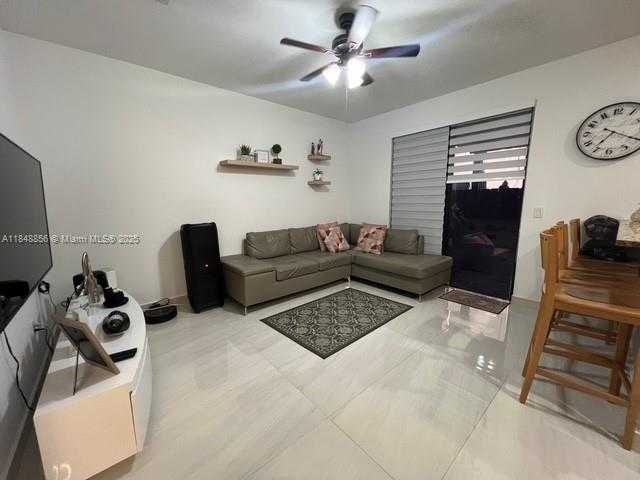 Small Image of 11290 NORTH WEST 88TH TER, Doral Number 5