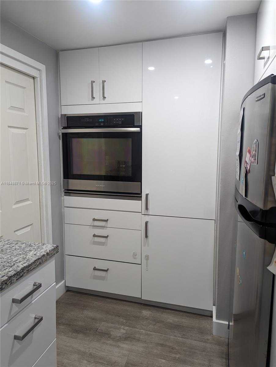 Small Image of 20 ISLAND AVE #101, Miami Beach Number 8