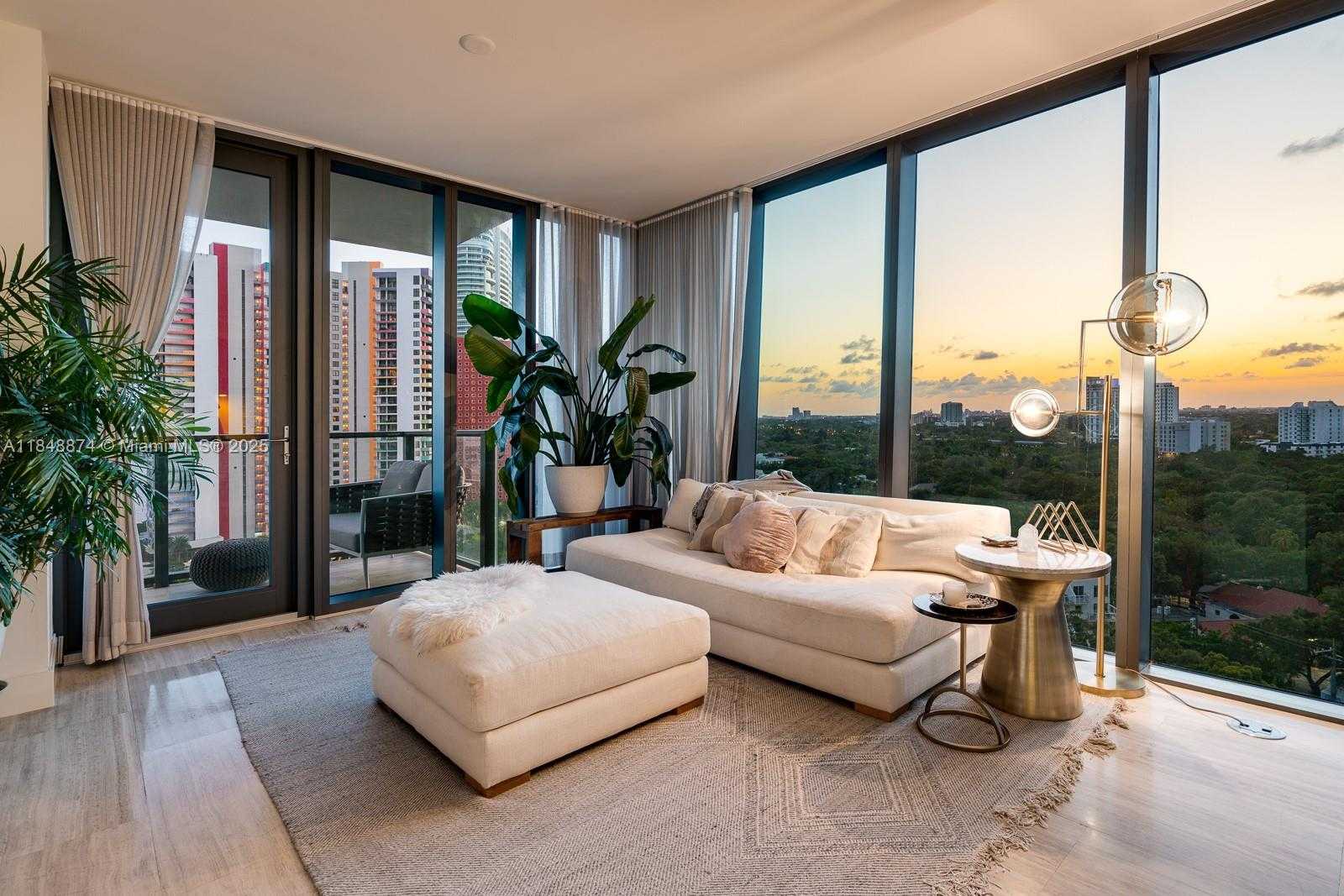 Small Image of 1451 BRICKELL AVE #1404, Miami Number 2