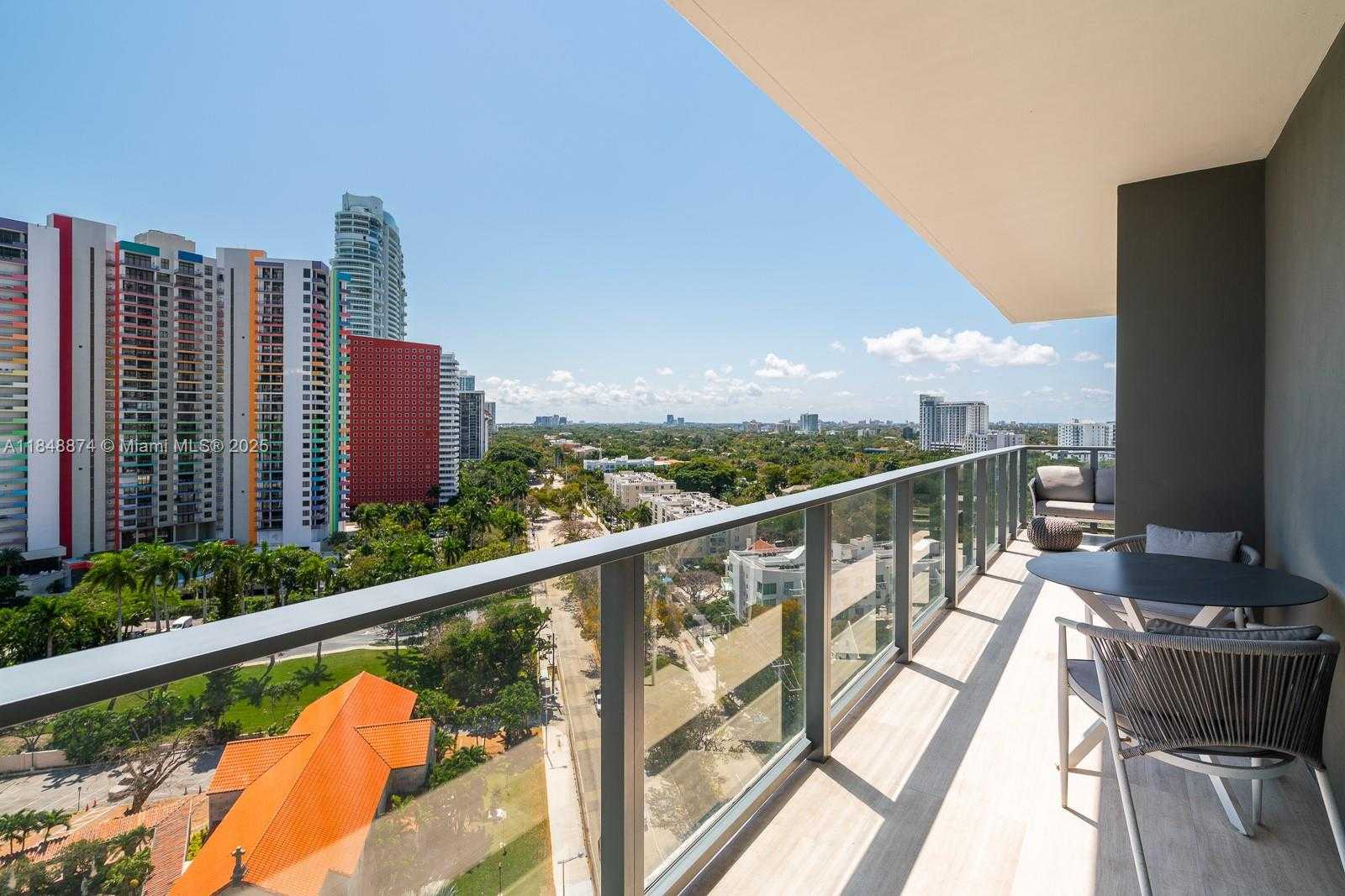 Small Image of 1451 BRICKELL AVE #1404, Miami Number 20