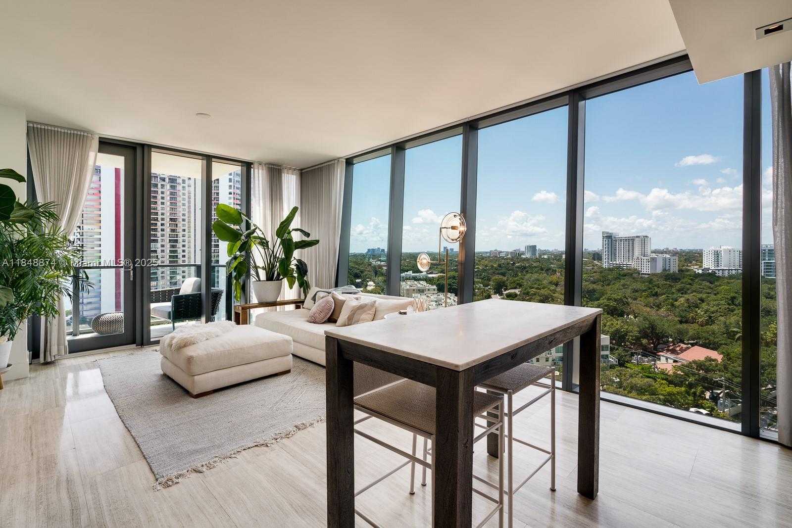 Small Image of 1451 BRICKELL AVE #1404, Miami Number 3